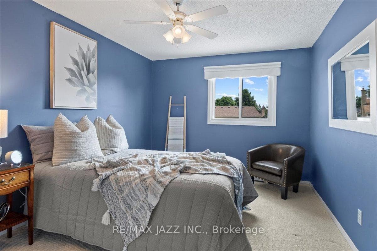 79 Hemingford Place photo 23