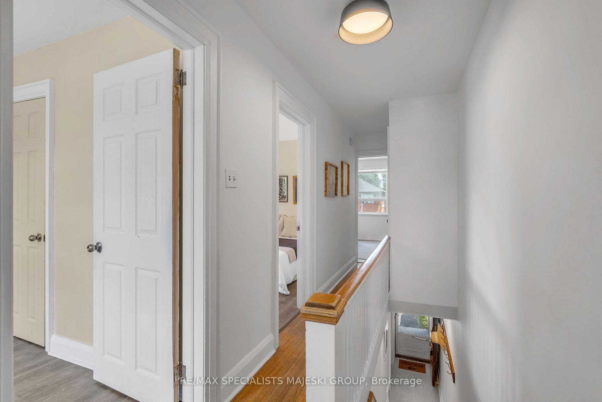 62 Superior Avenue photo 20