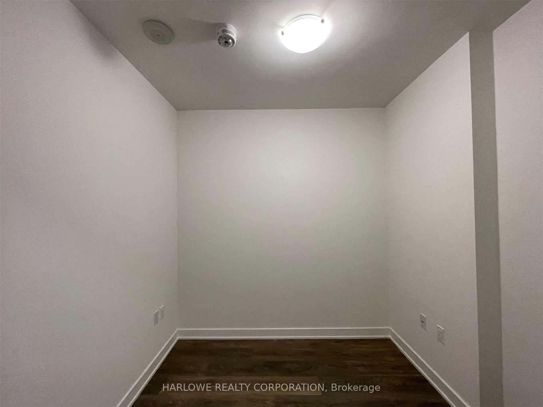 195 Redpath Avenue Unit 3209 ST photo 17