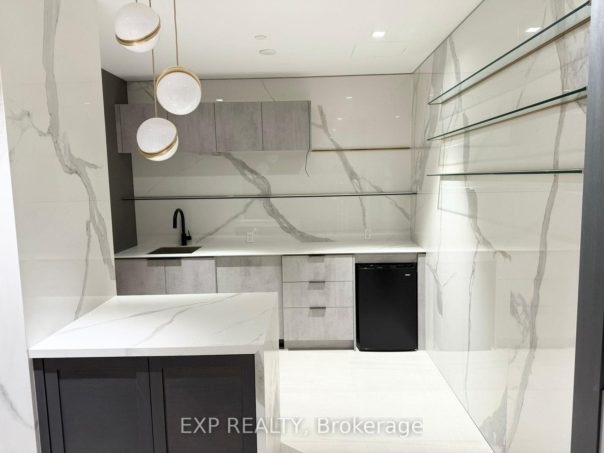 117 Broadway Avenue Unit 211 photo 42