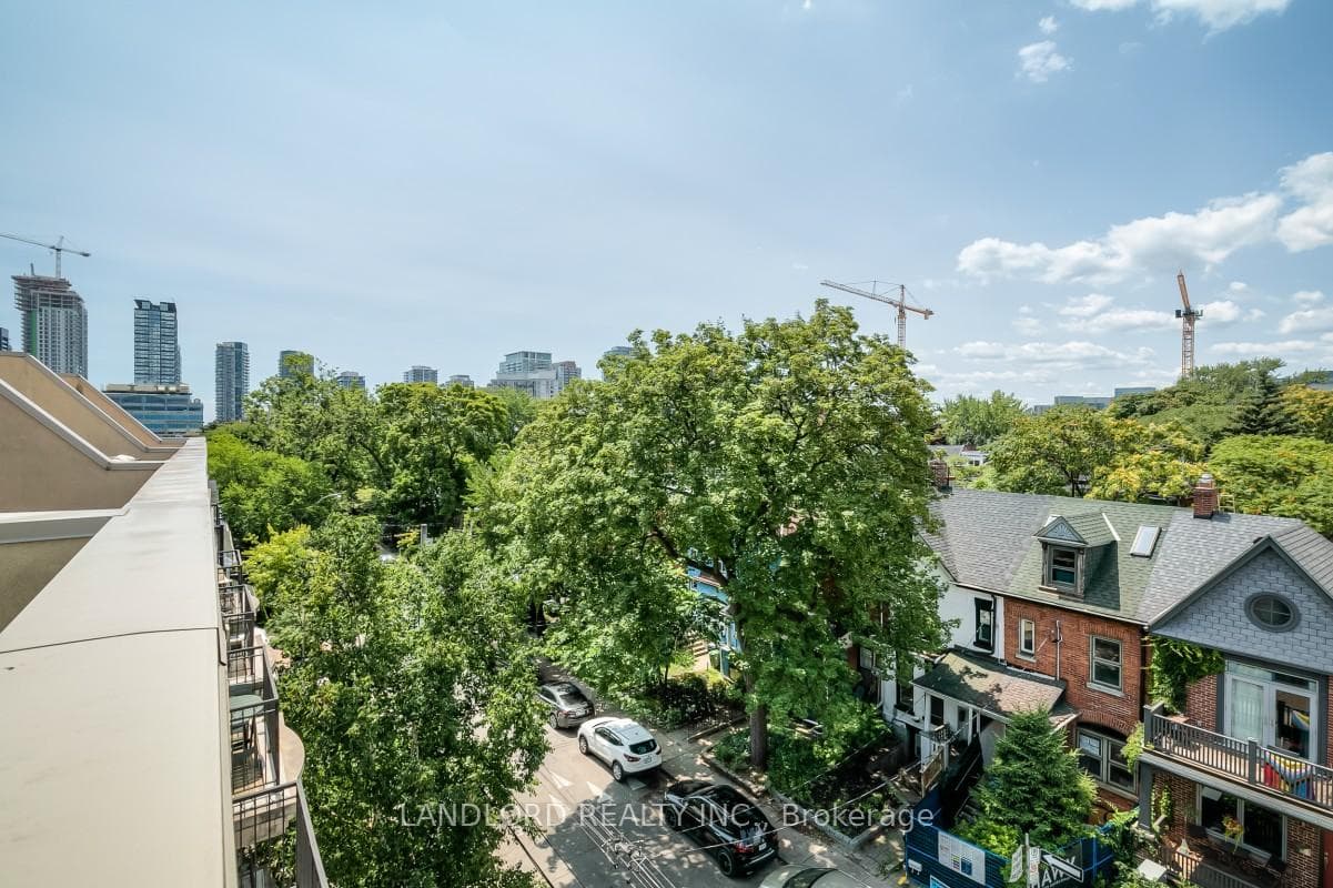 135 Massey Street photo 28