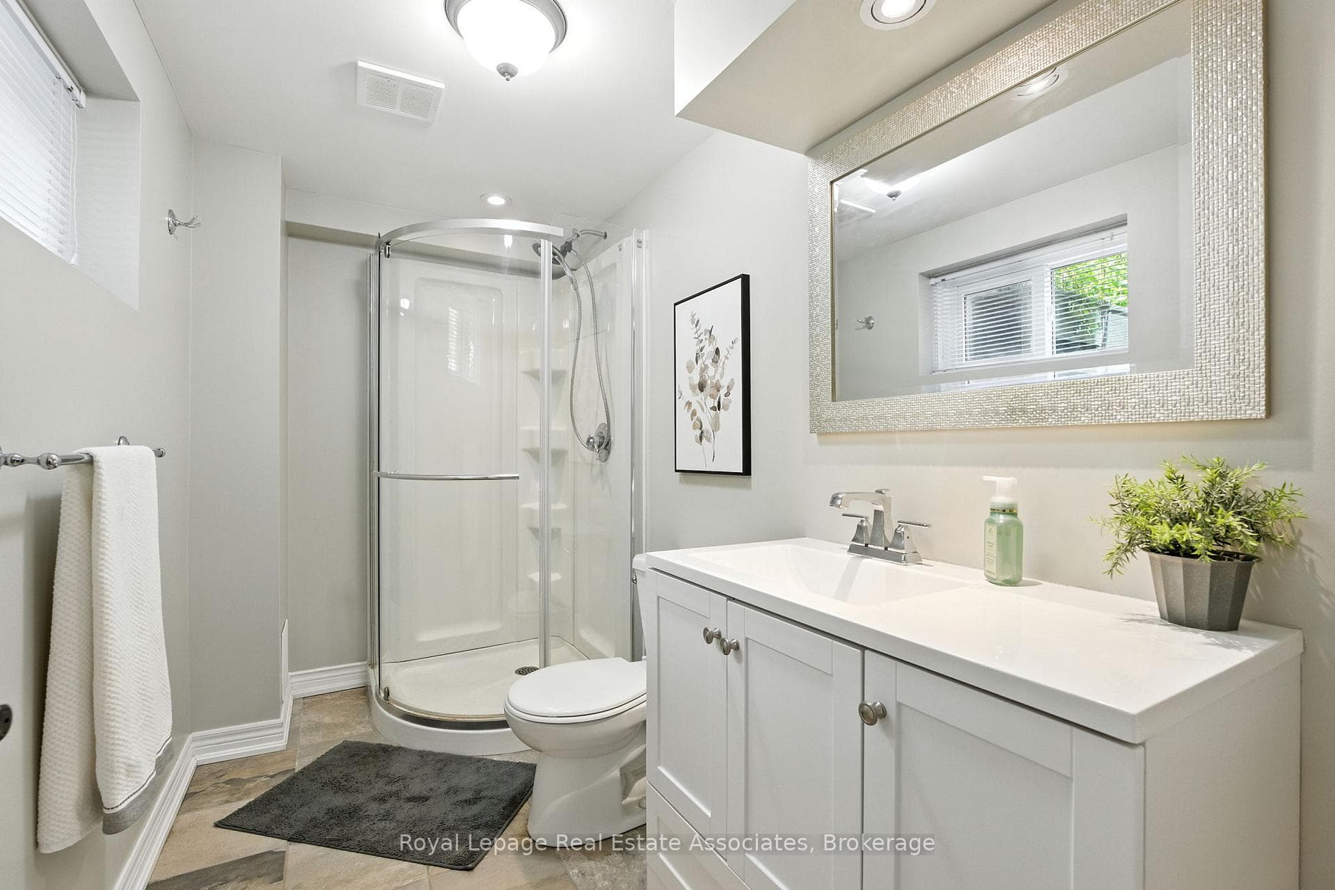 7 Deer Avenue photo 34