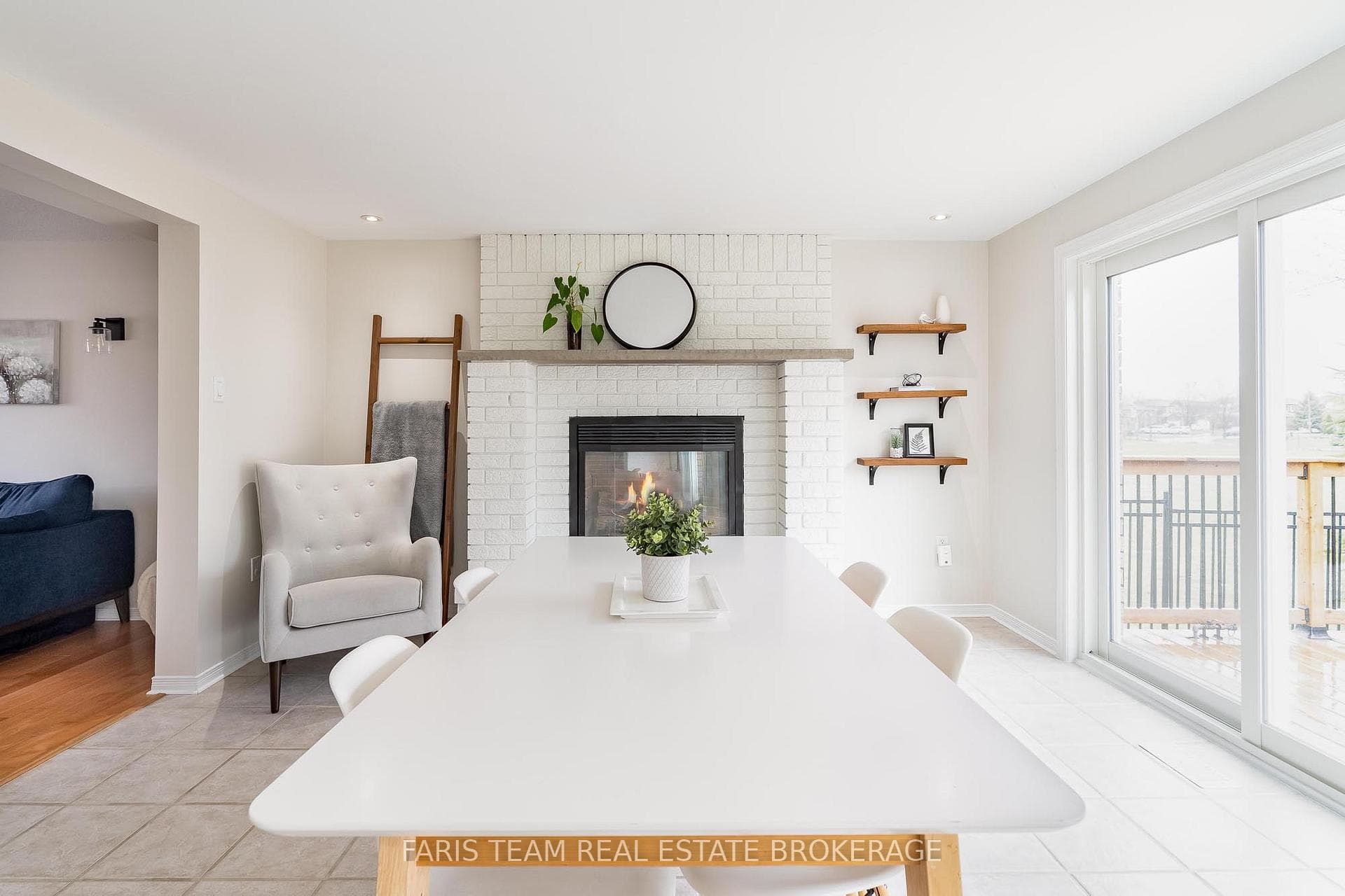 409 Anne Street photo 12