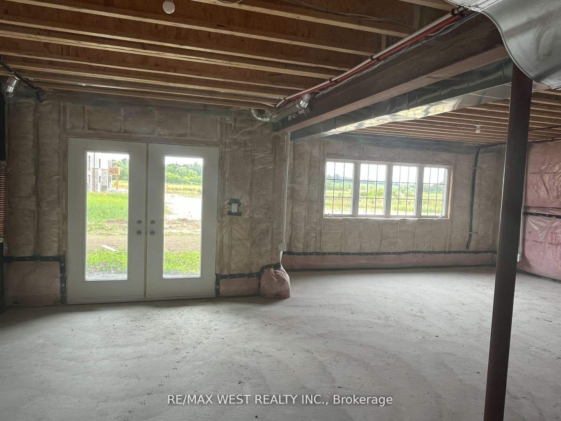 130 Connell Drive photo 17