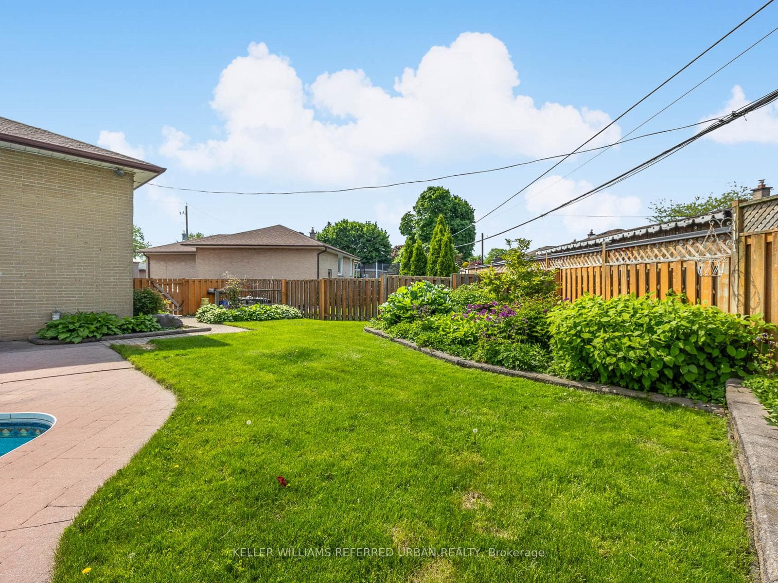 10 Frolick Crescent photo 31