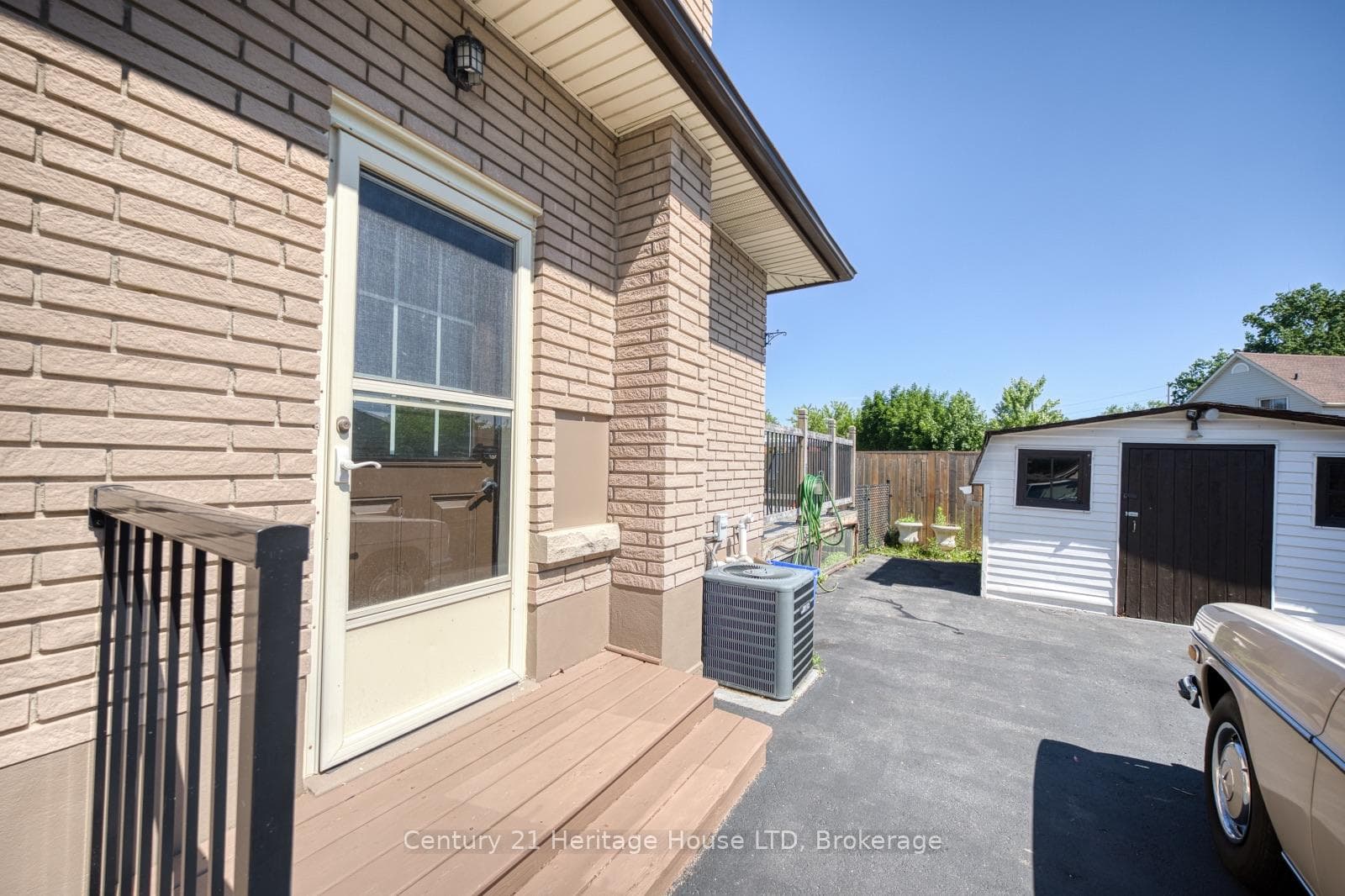 37 Coronation Boulevard photo 21