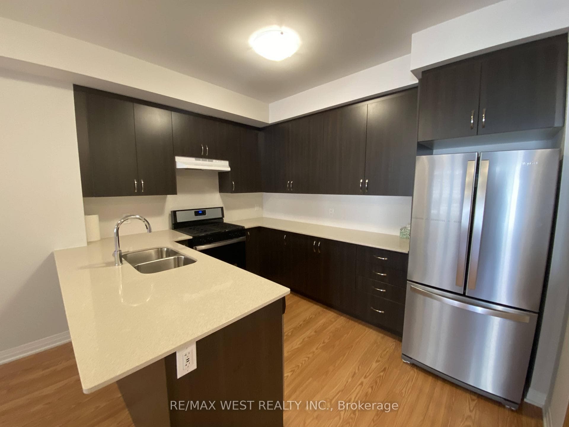 585 Colborne Street Unit 1108 photo 2
