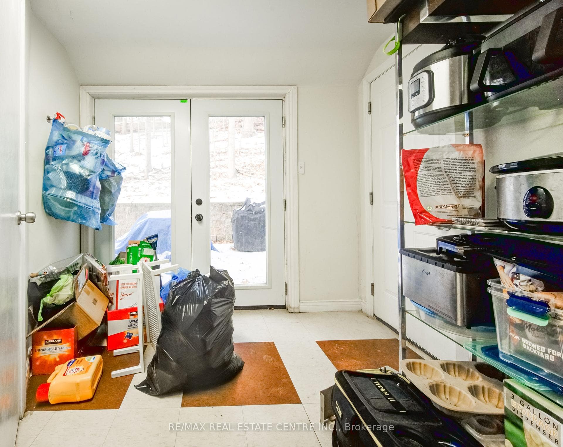 720 Fiddlers Green Road photo 11