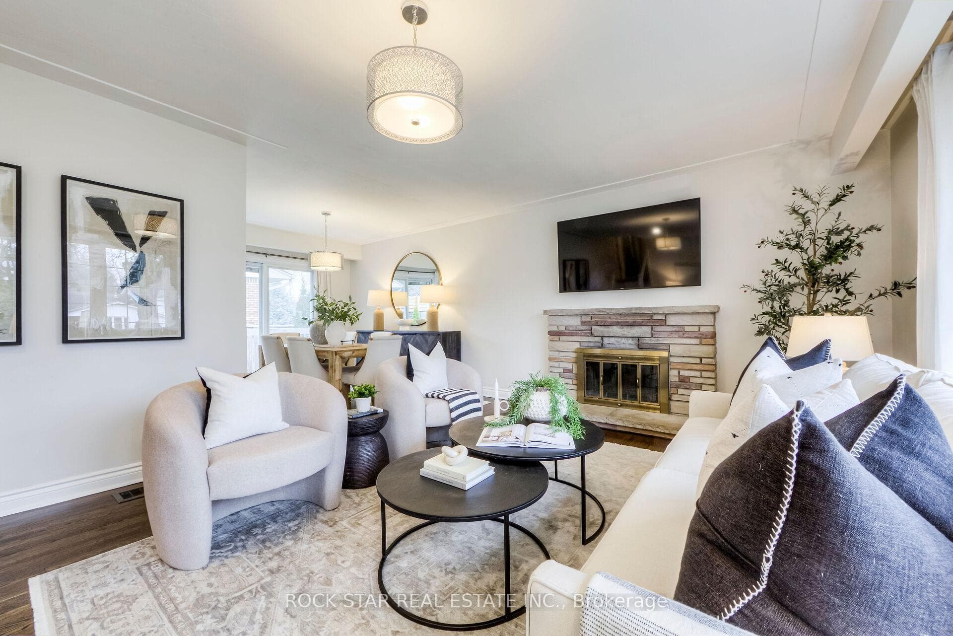 351 Strathcona Drive photo 9