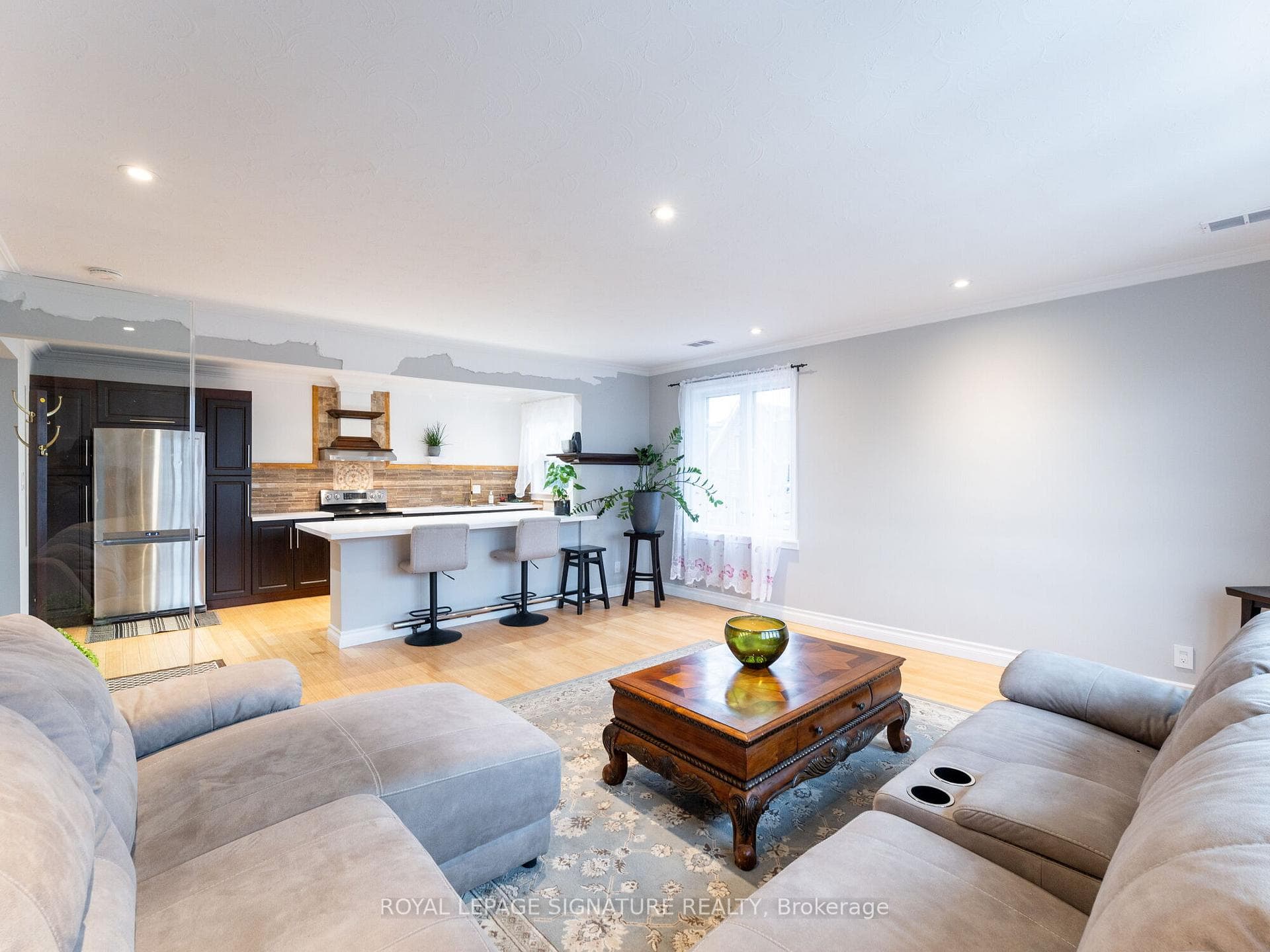 40 Mendota Road Unit Upper photo 6