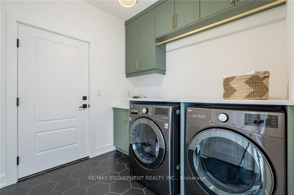 176 Orr Street photo 18
