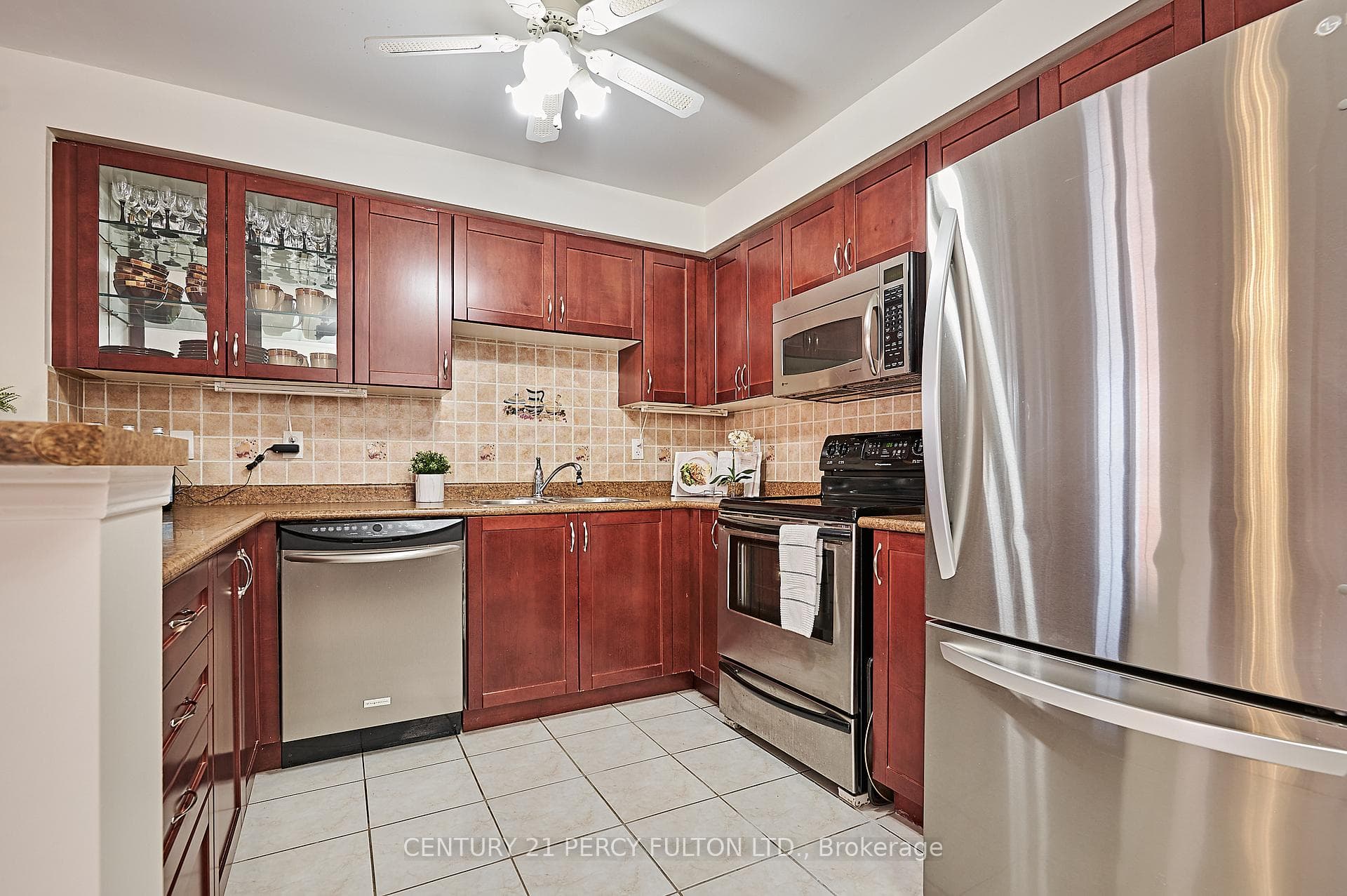 16 Unsworth Crescent photo 12