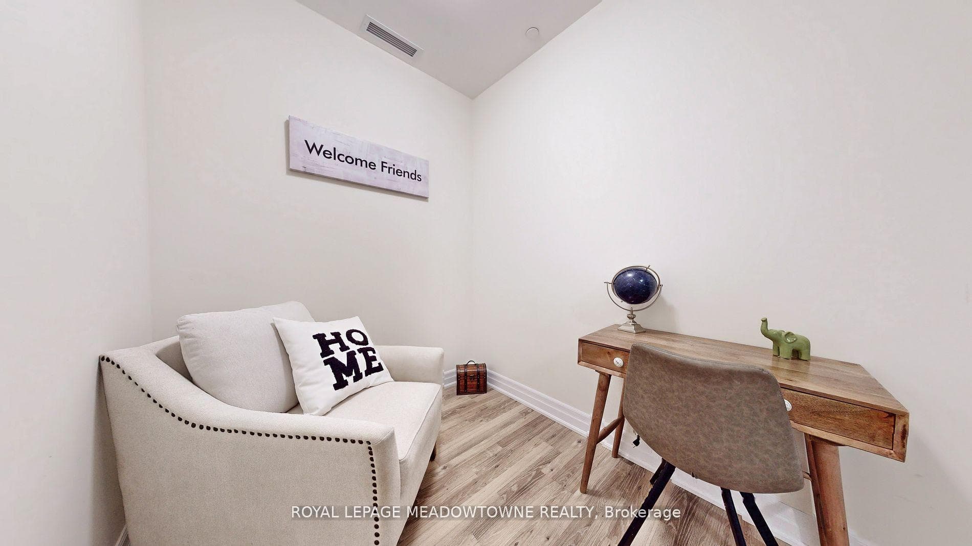 9085 Jane Street Unit 208 photo 9