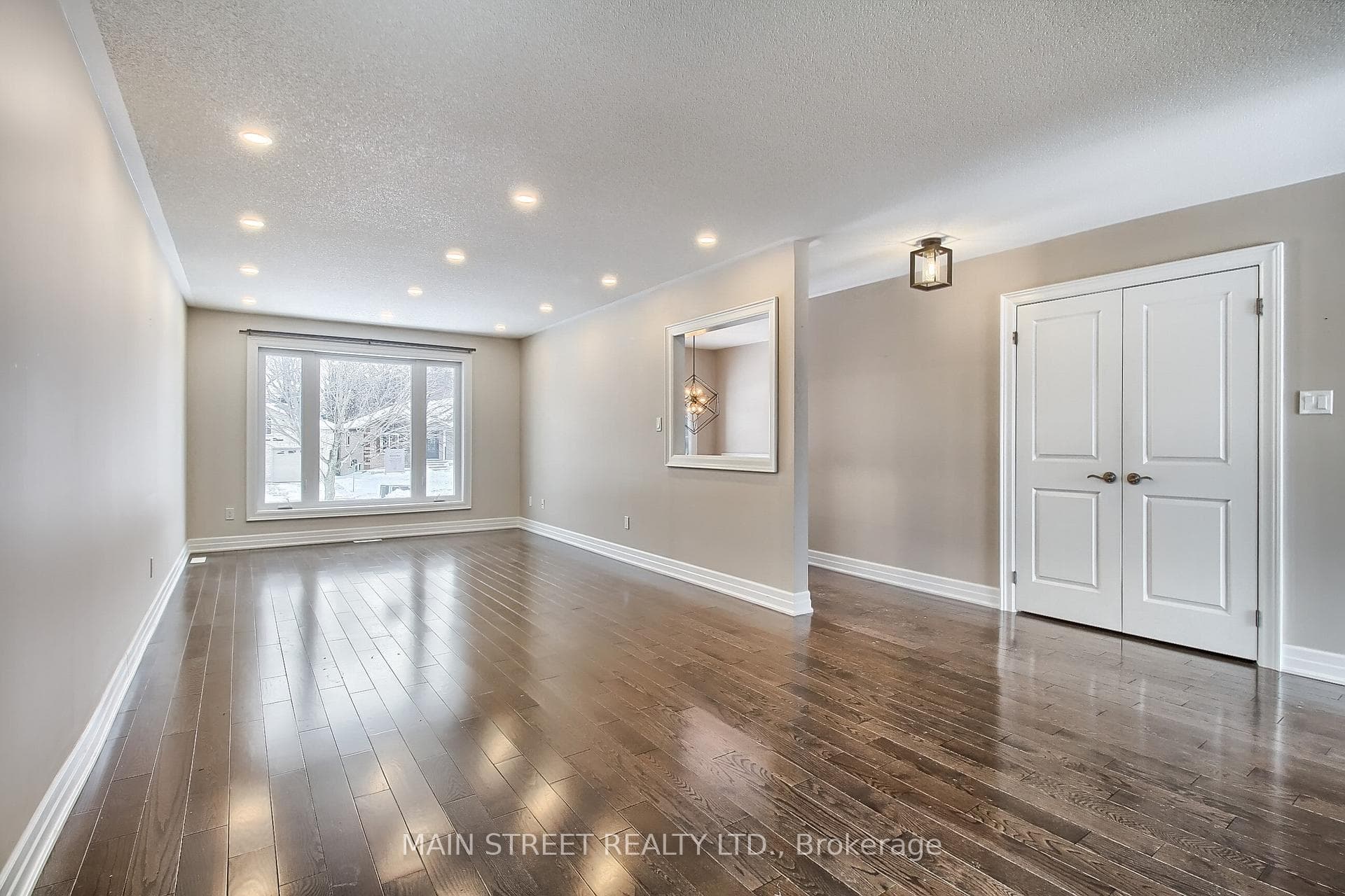 128 Emms Drive photo 10