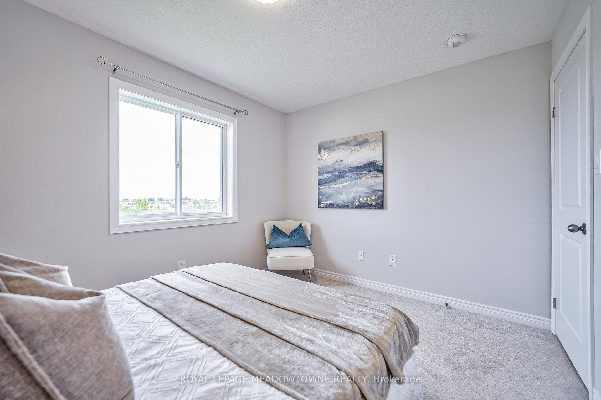 17 Pinot Crescent photo 37