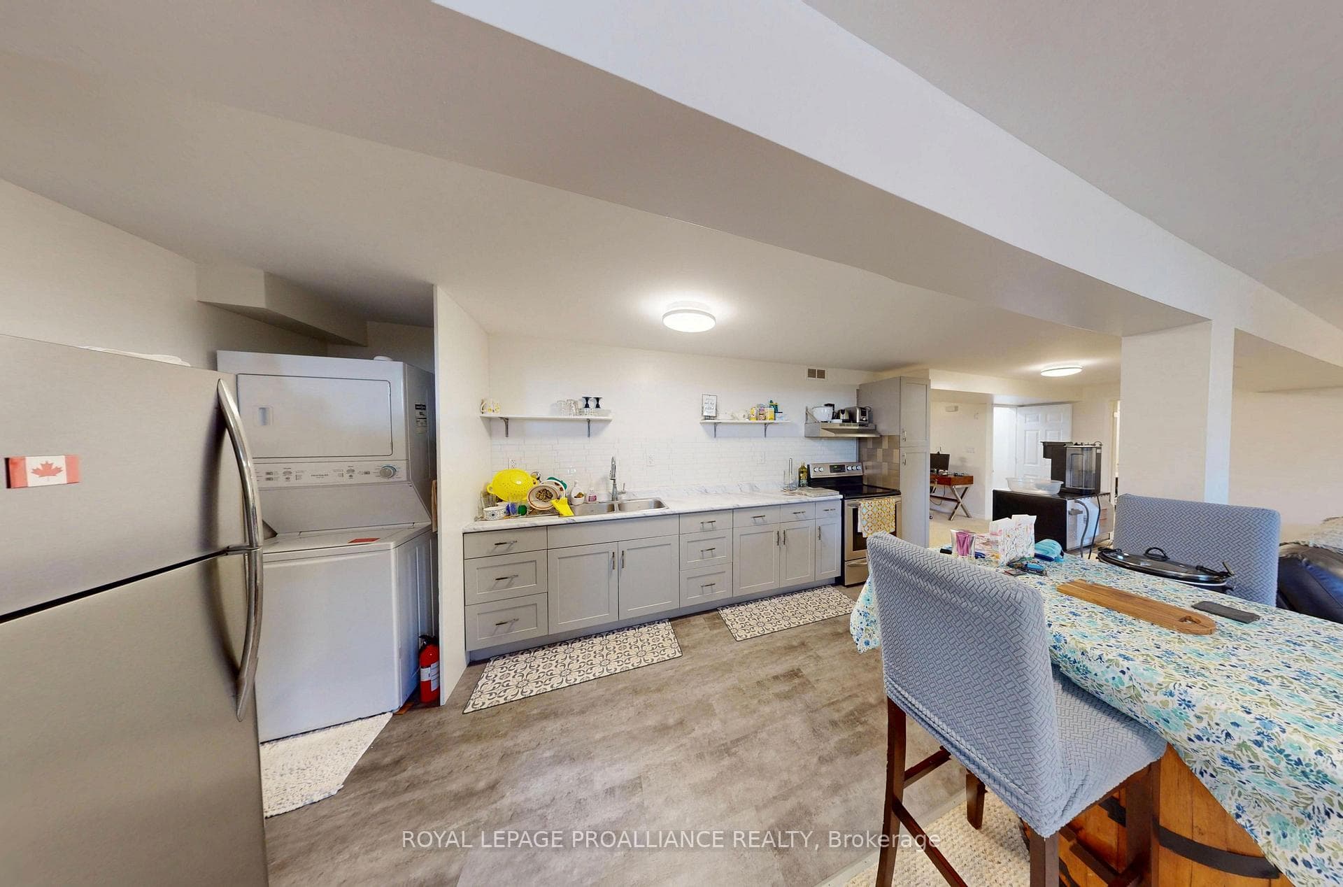 lower kitchen and laundry