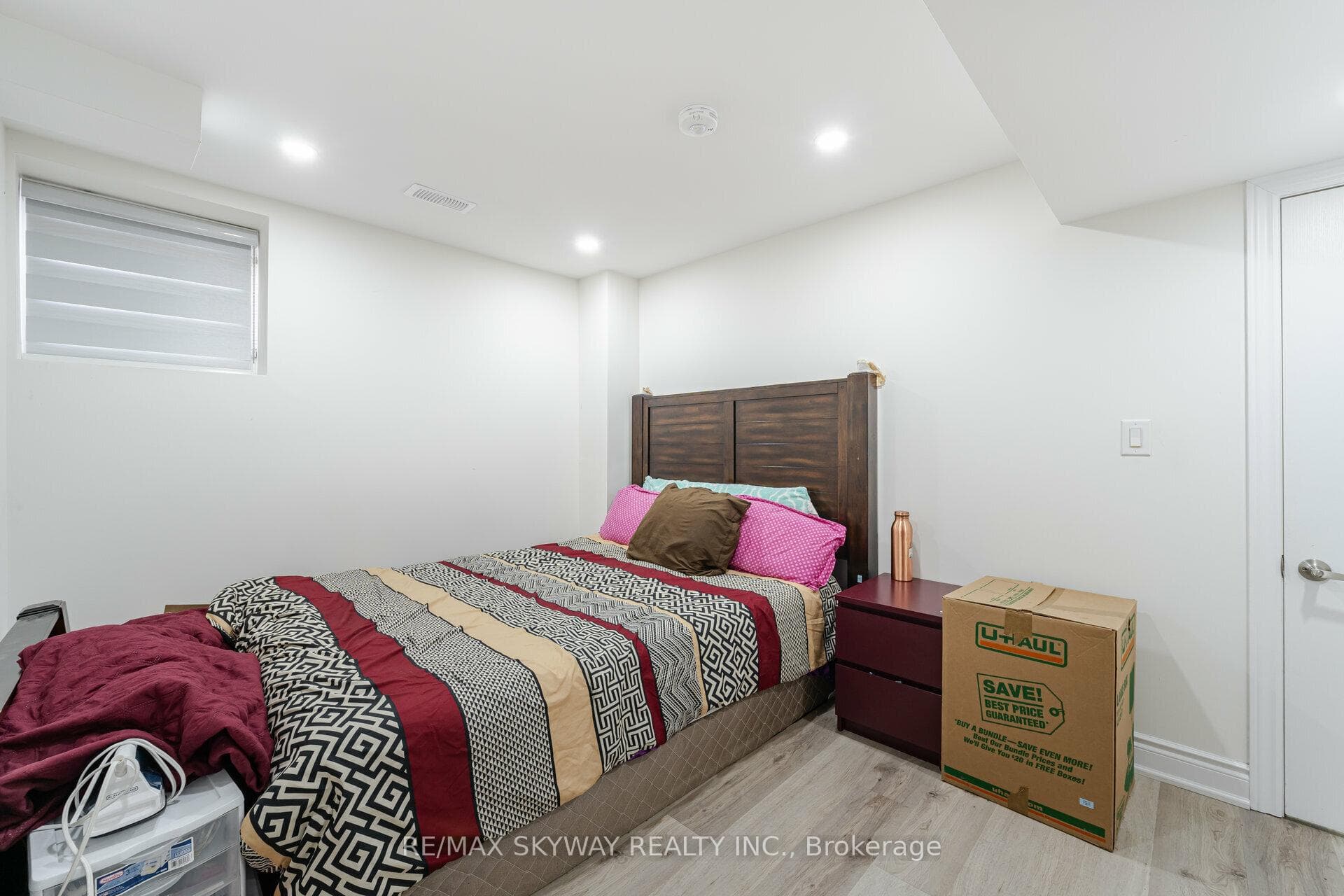68 circus Crescent photo 35