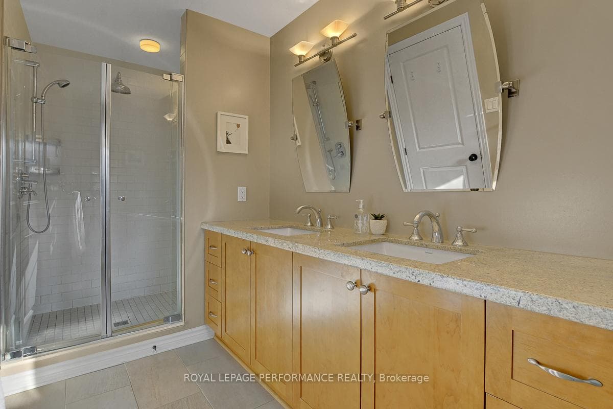 349 Berkley Avenue photo 18