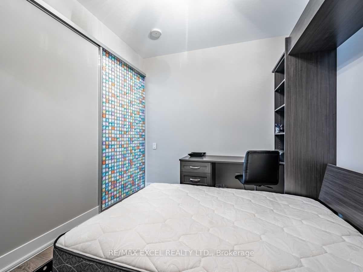 30 Roehampton Avenue Unit 619 photo 17