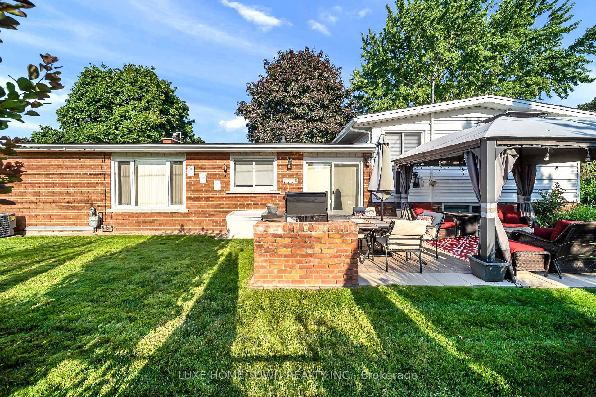12 Mcnab Drive photo 42