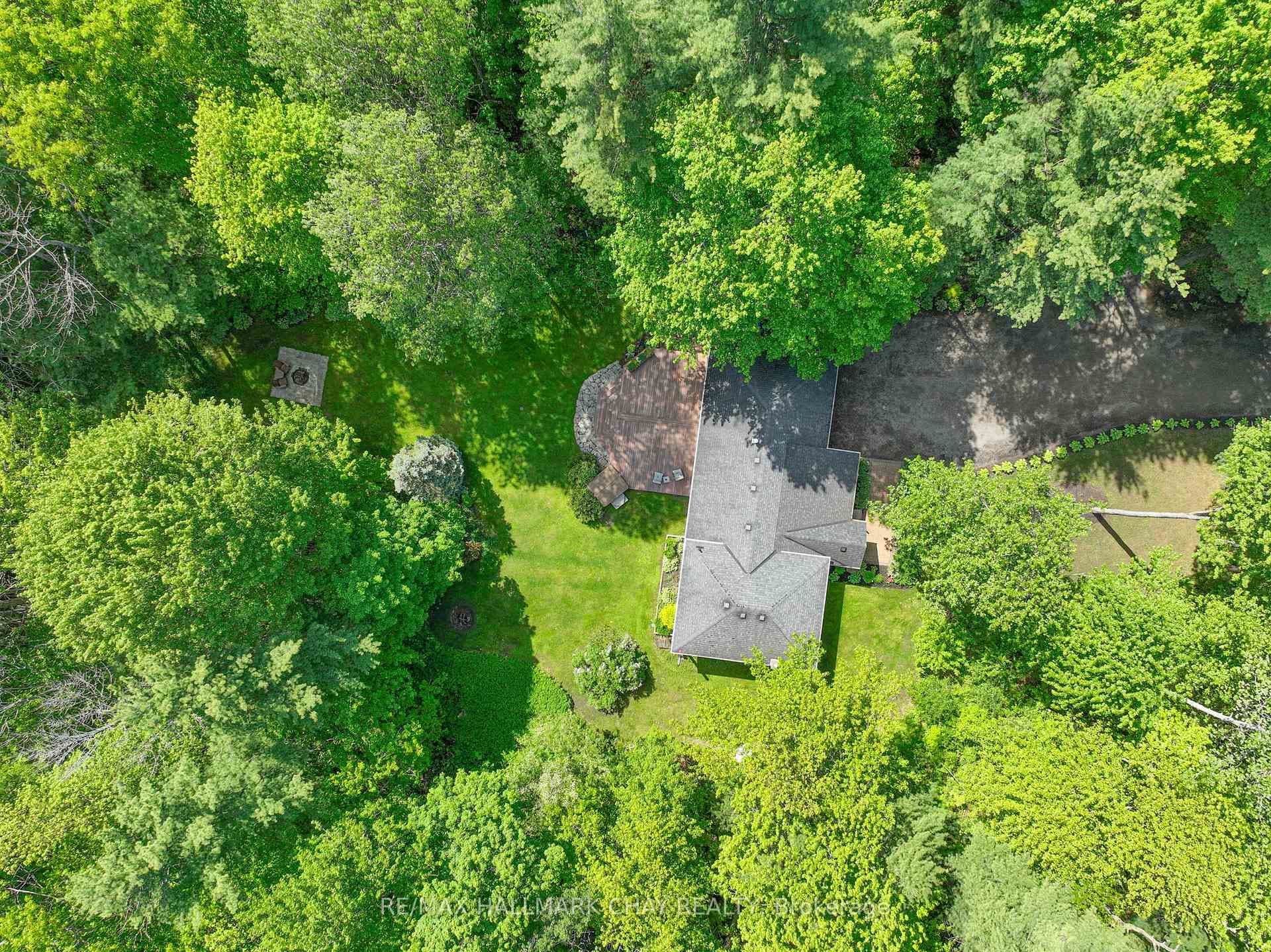 8 Woodland Heights Drive photo 37