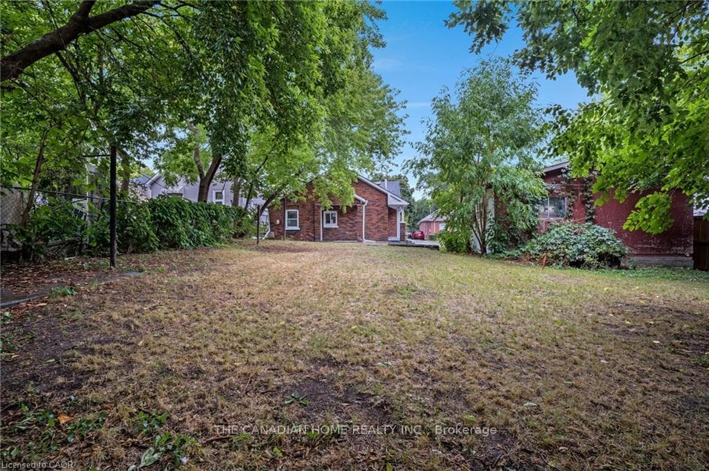 32 Niagara Street photo 37
