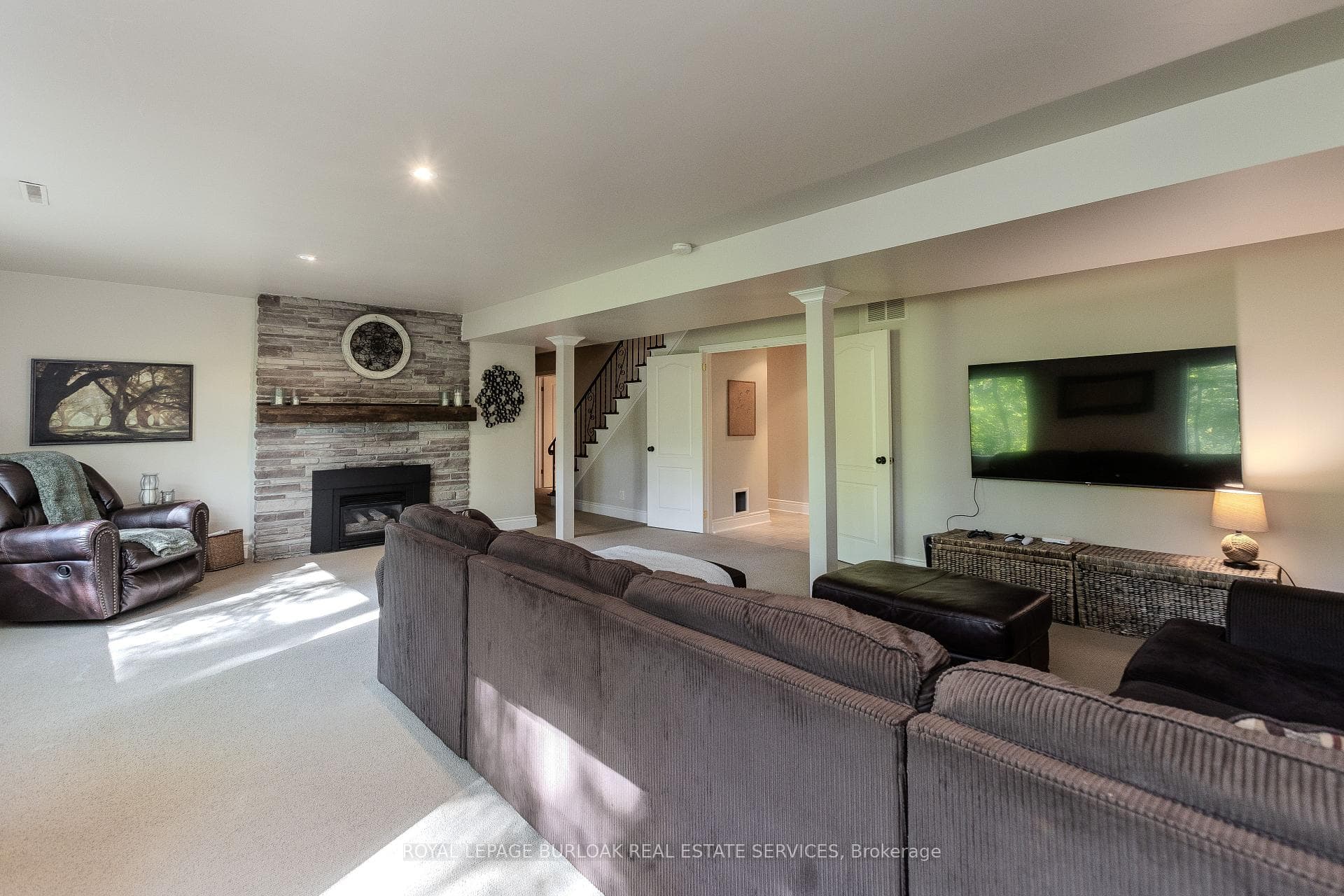 766 Shadeland Avenue photo 34
