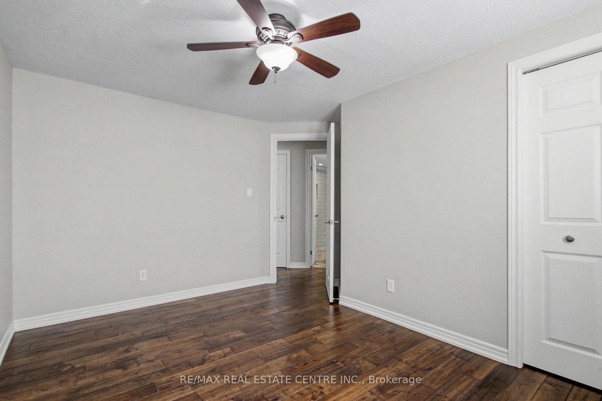 115 Bernardi Crescent photo 33