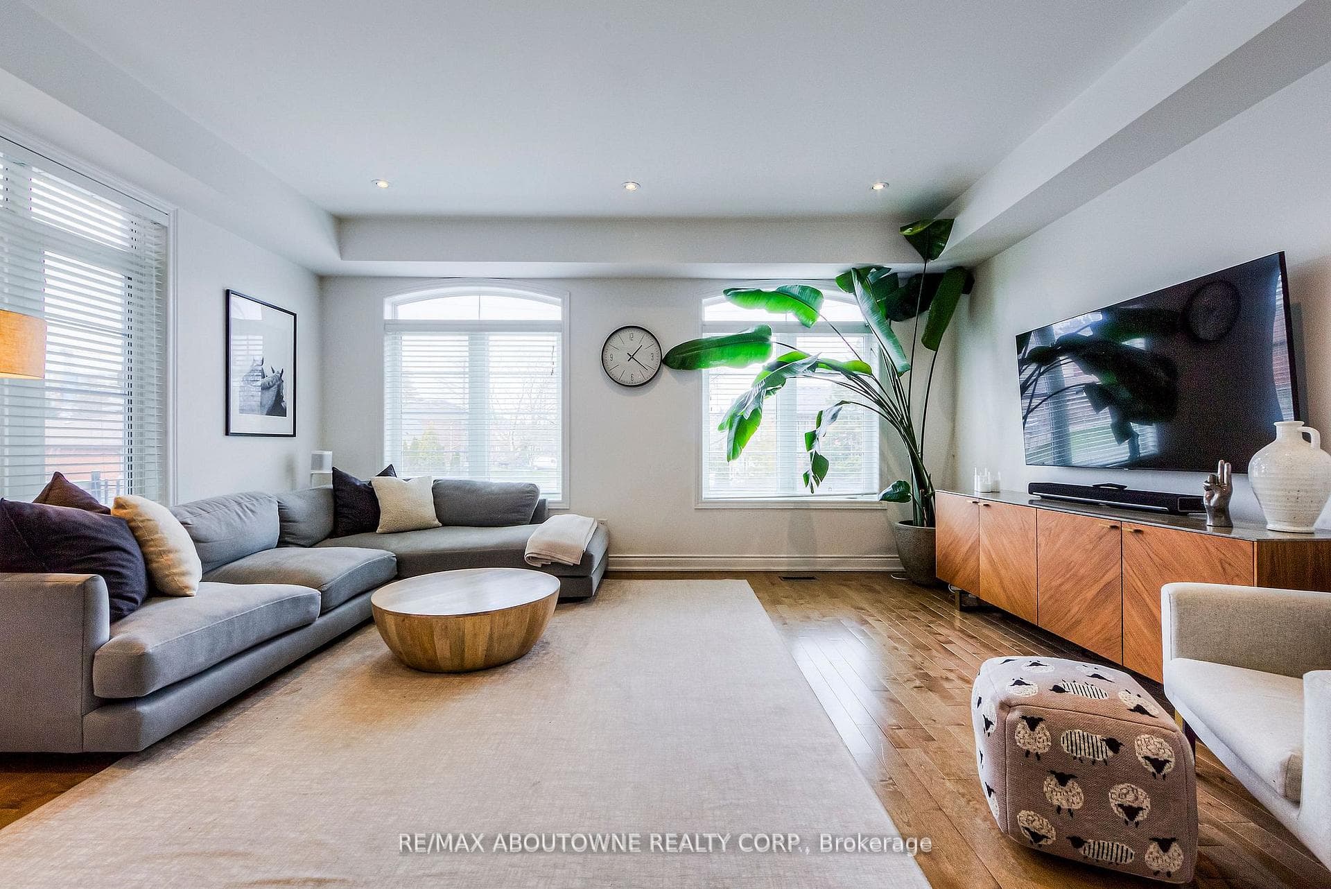 321 Dalesford Road photo 4