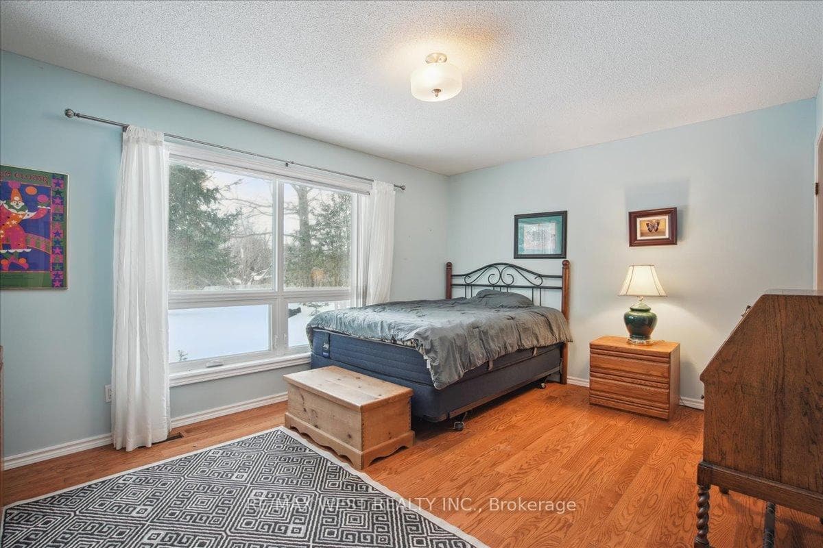 71 Pinecrest Road photo 8