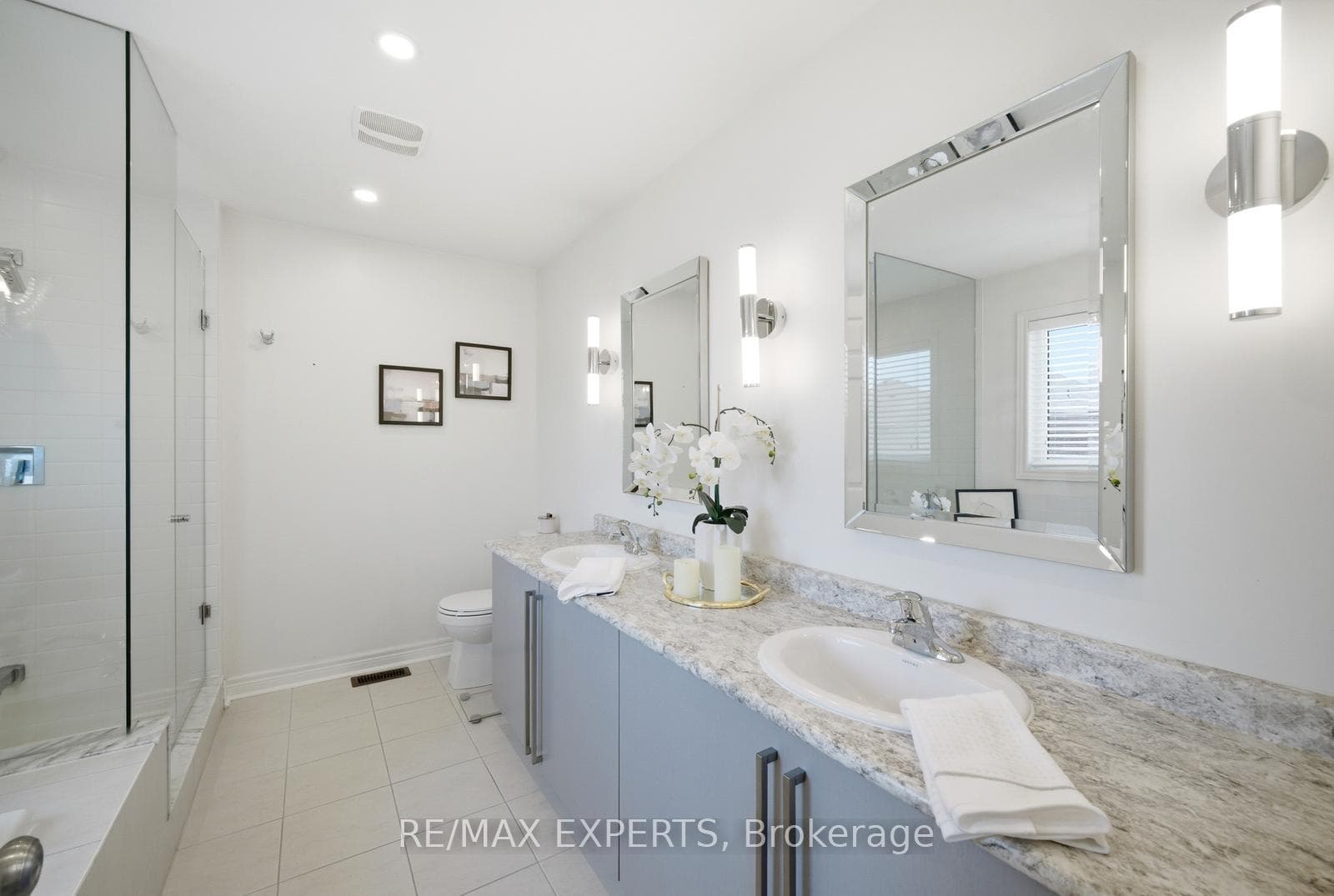 37 Schwalm Crescent photo 29