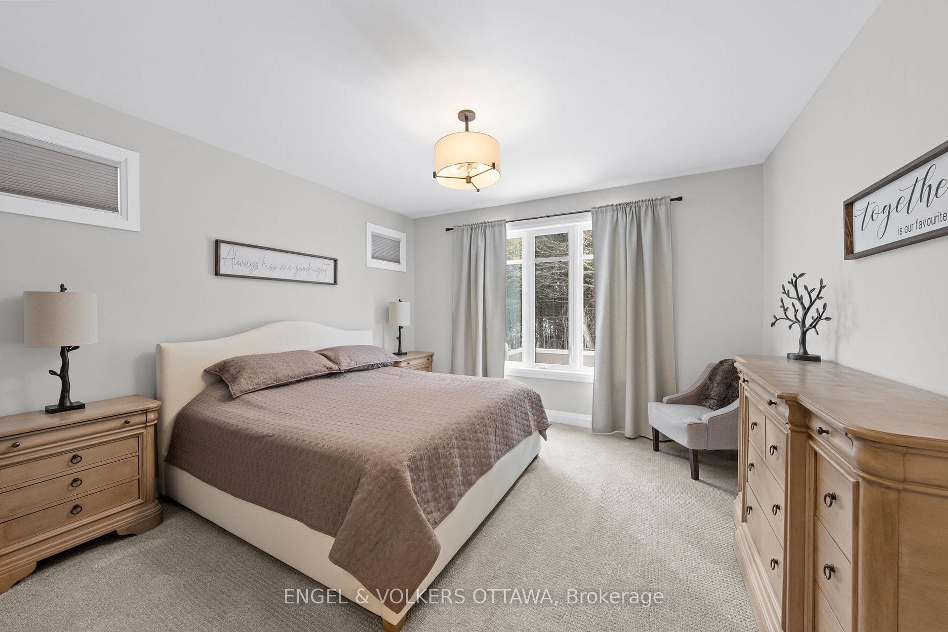 221 Blackhorse Drive photo 18