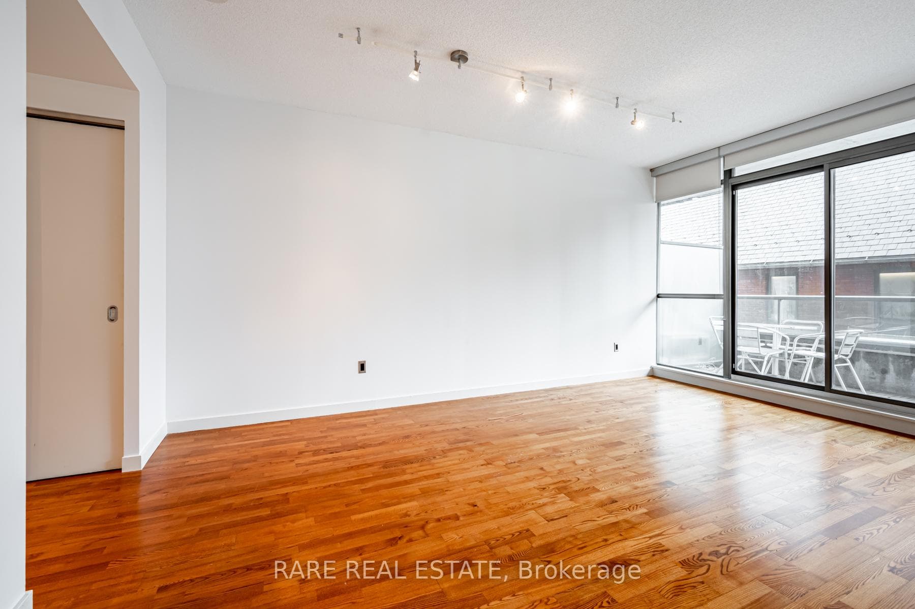 281 Mutual Street Unit 409 photo 12