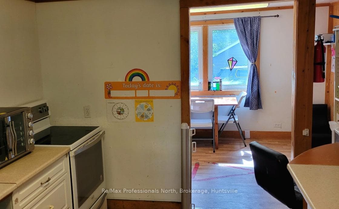 128 WAGNER Street photo 8