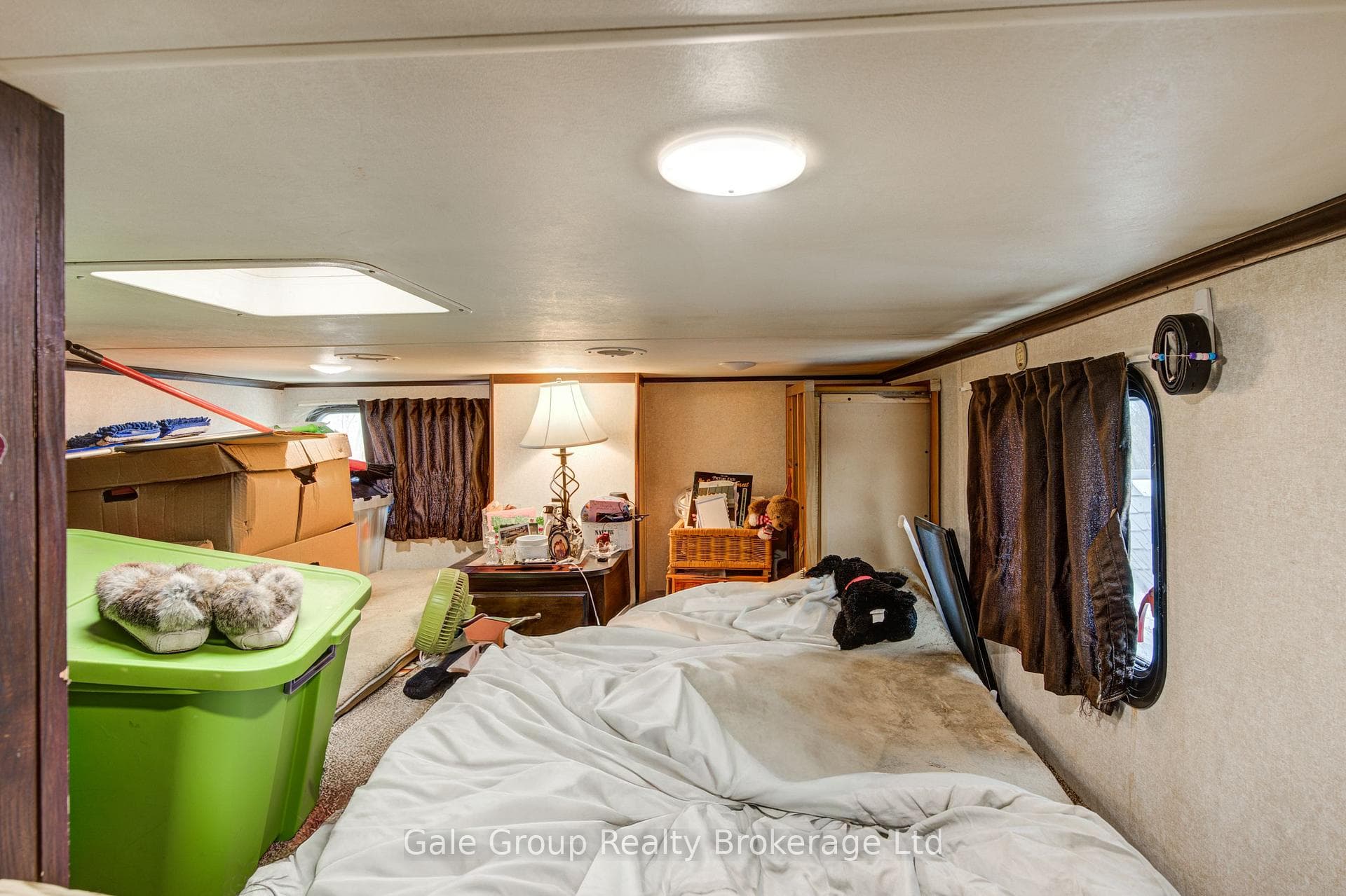 495856 10th Line Unit 92 photo 14