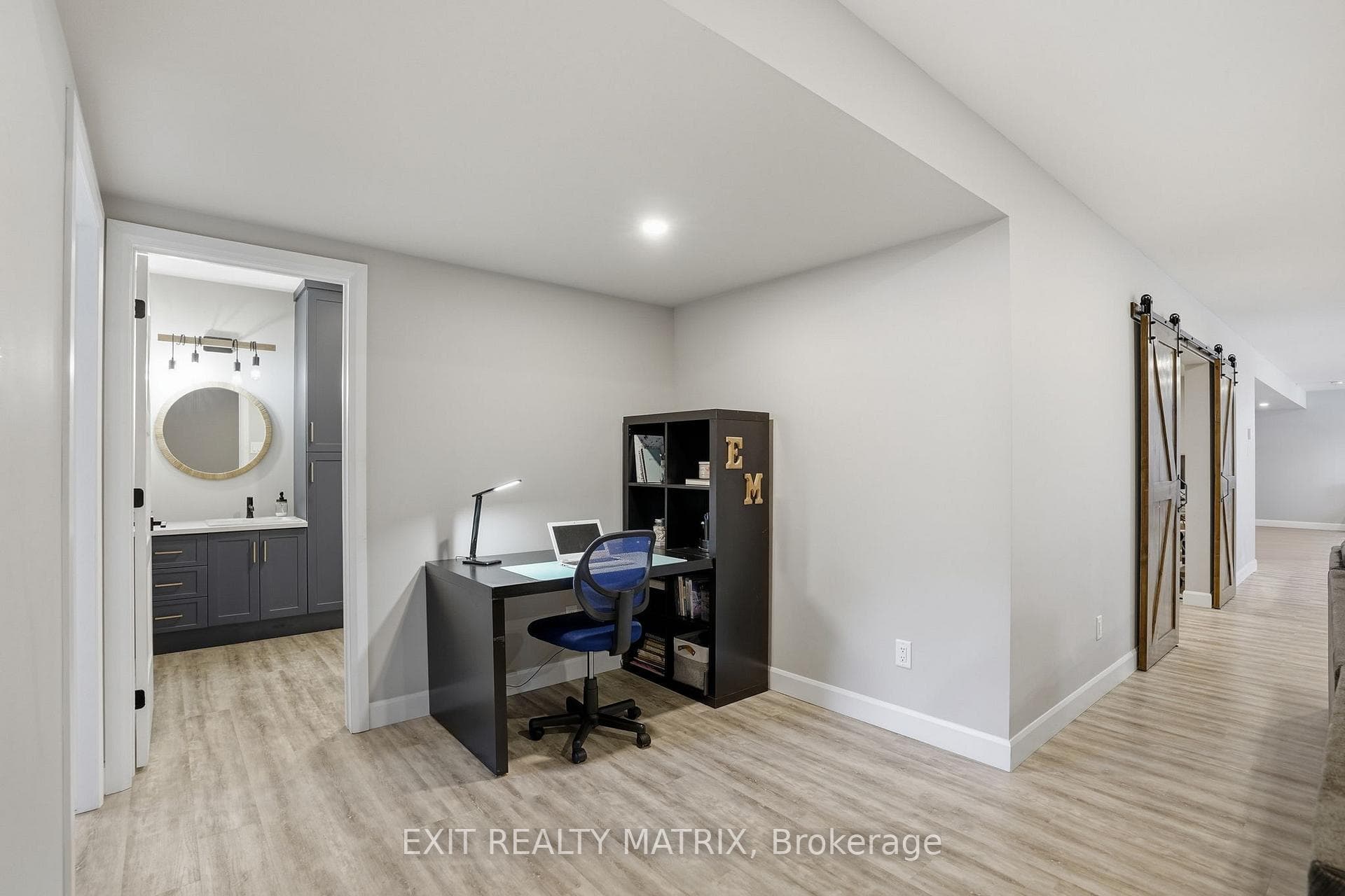 1584 Calypso Street photo 38