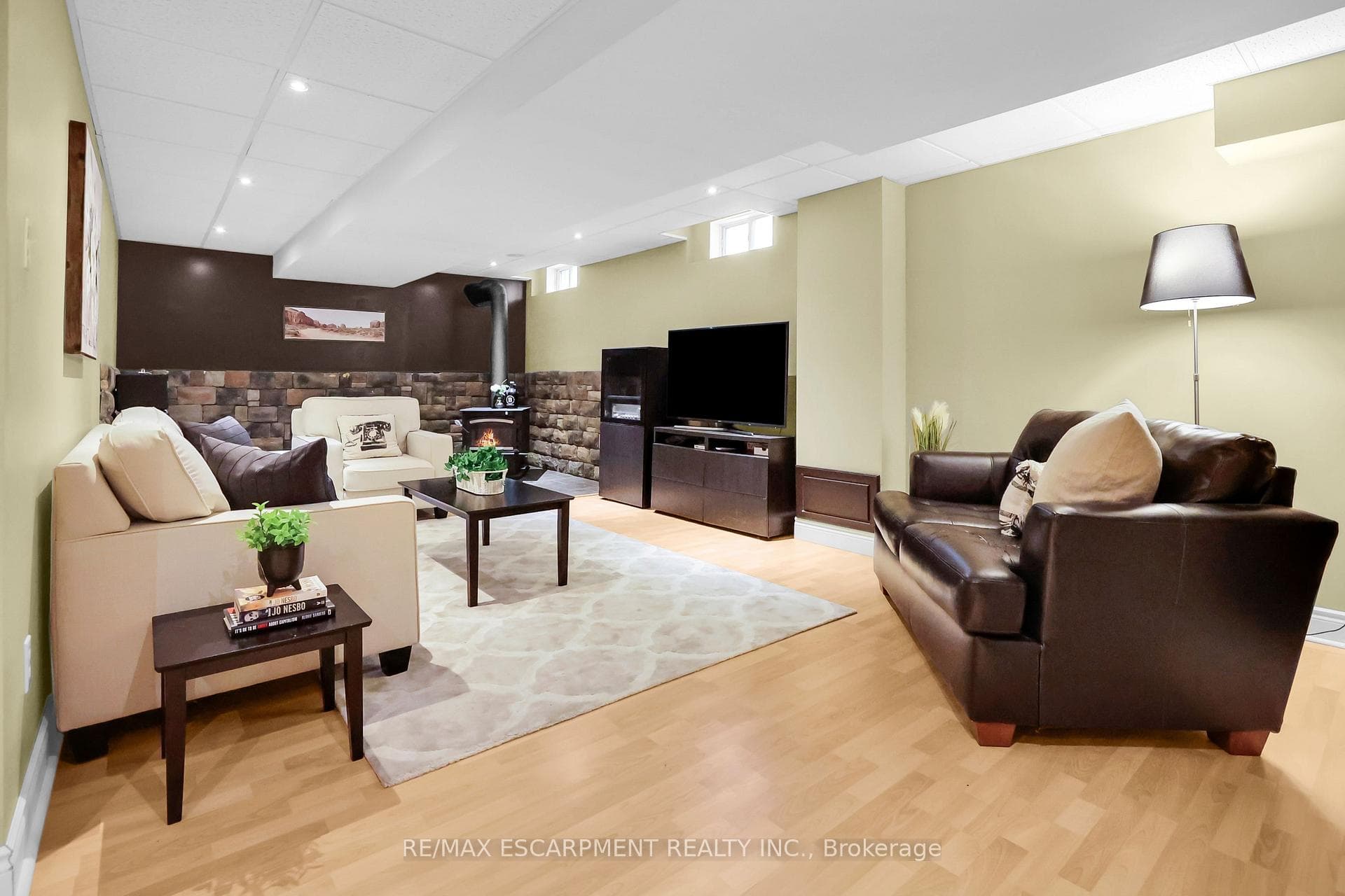 4 Ridgegate Place photo 32