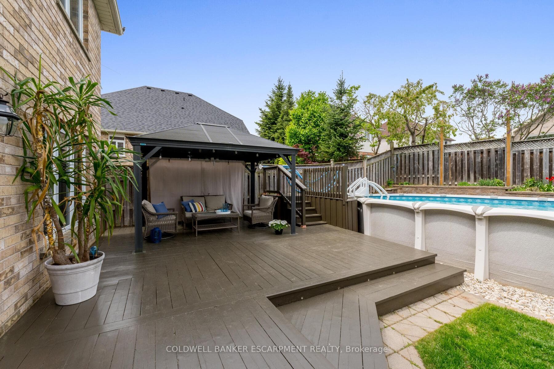 31 Dawkins Crescent photo 32
