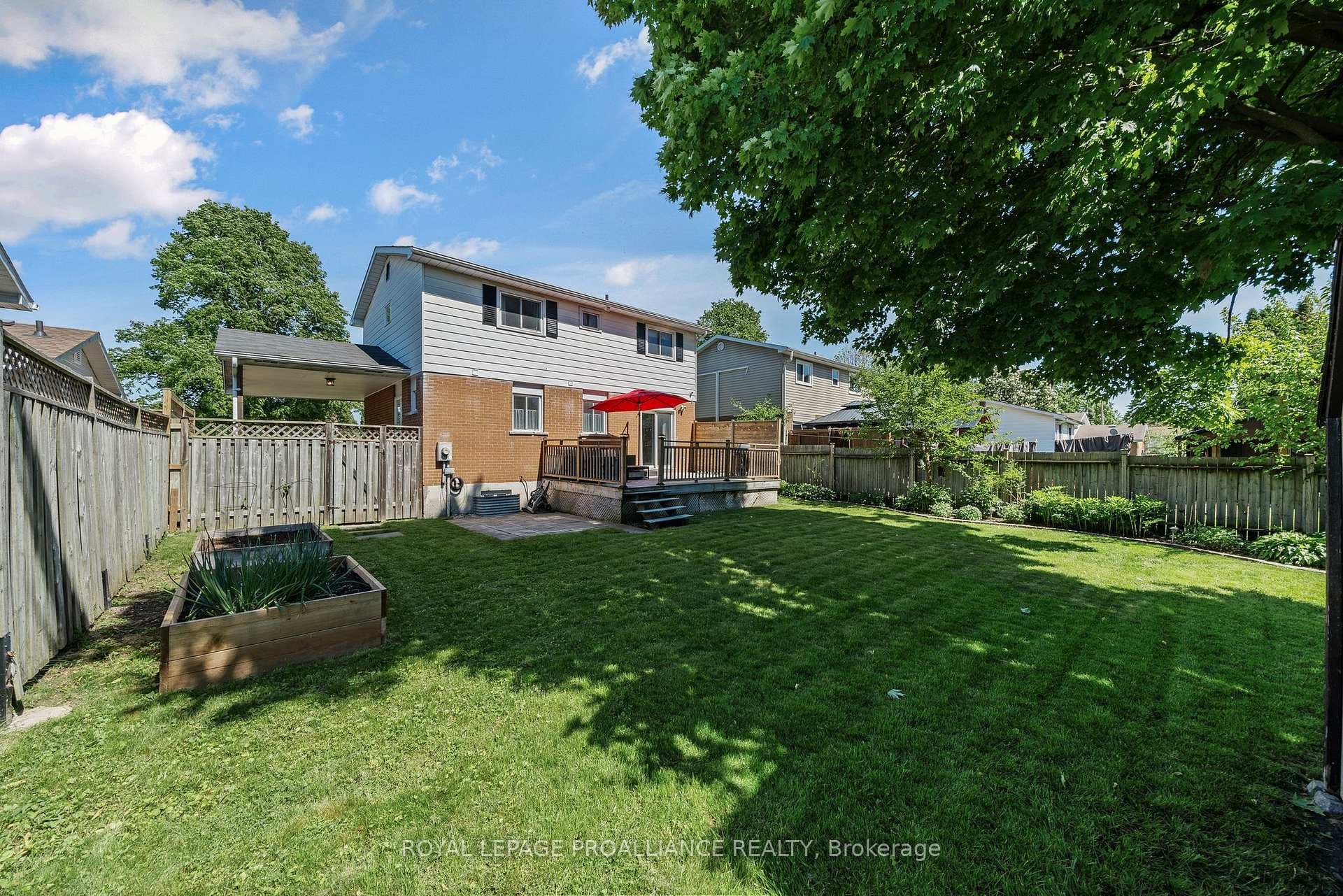 65 Barbara Street photo 33