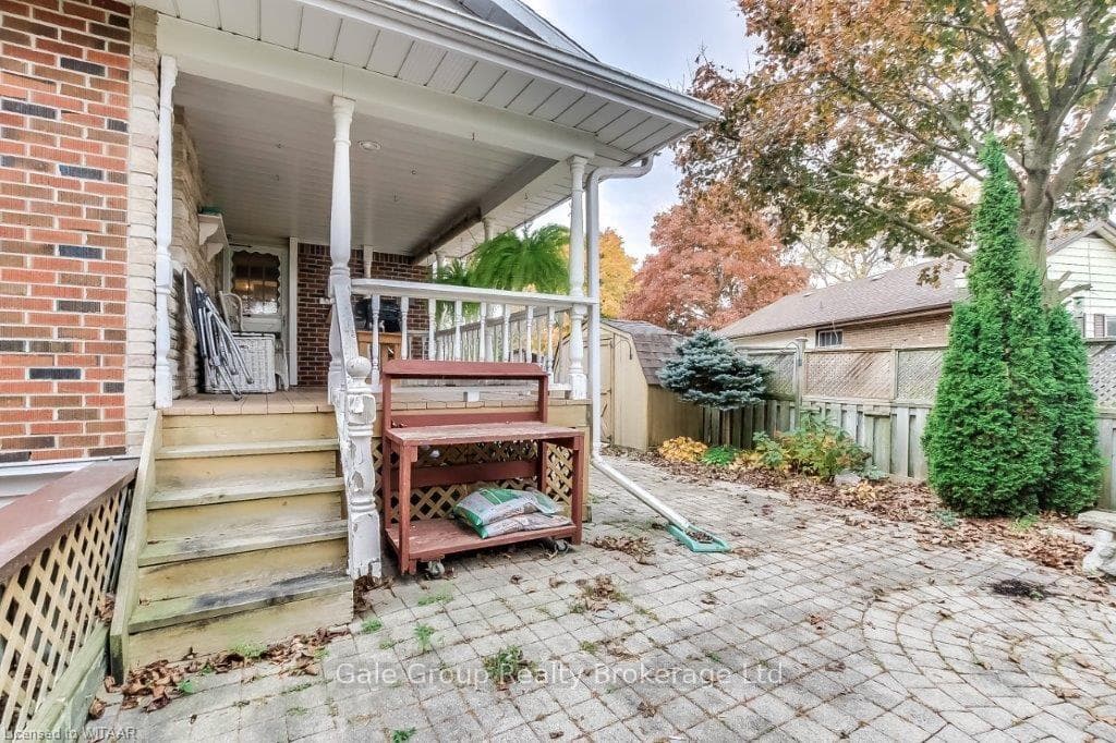 34 WINDERMERE Crescent photo 8