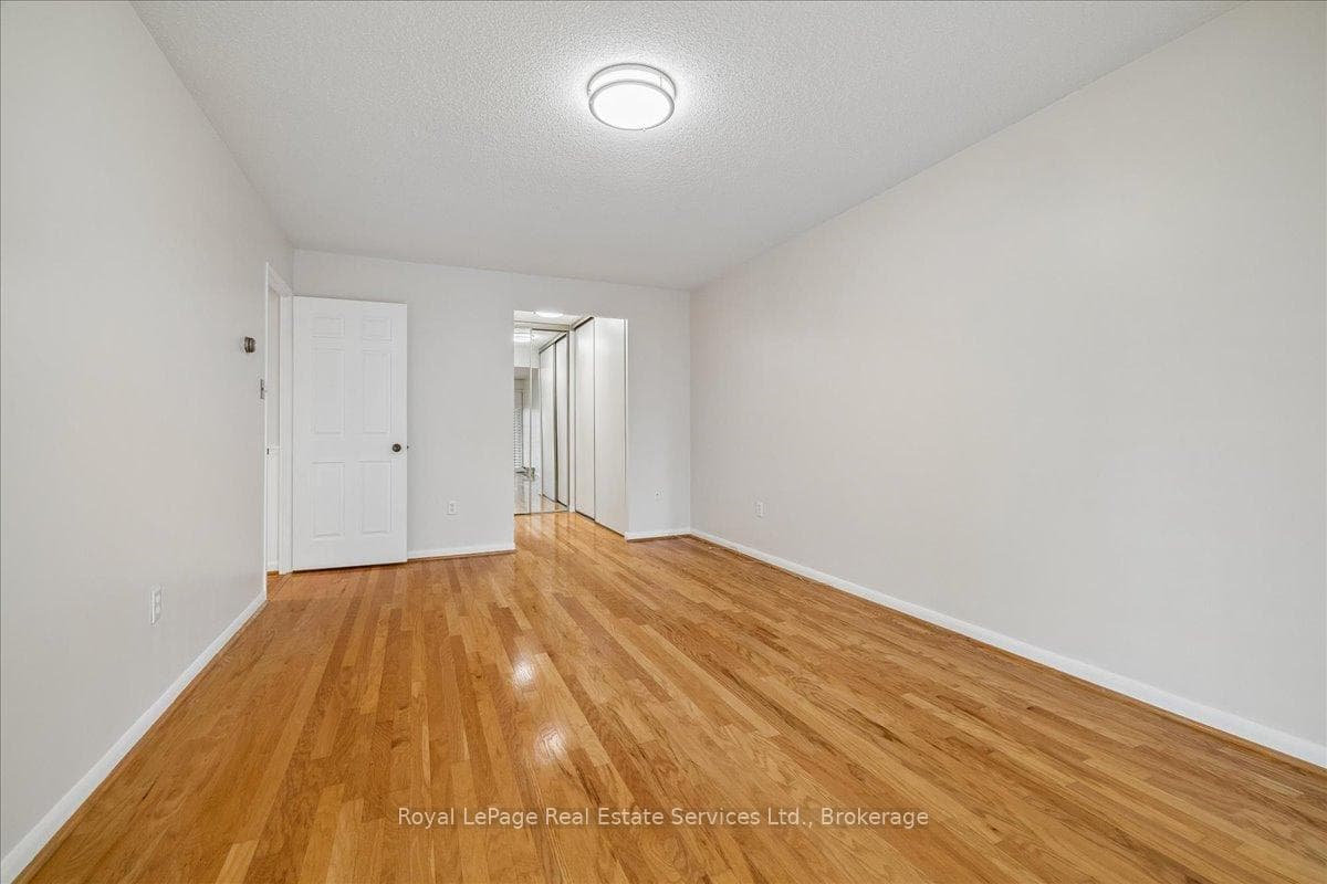 2170 Marine Drive Unit 506 photo 24