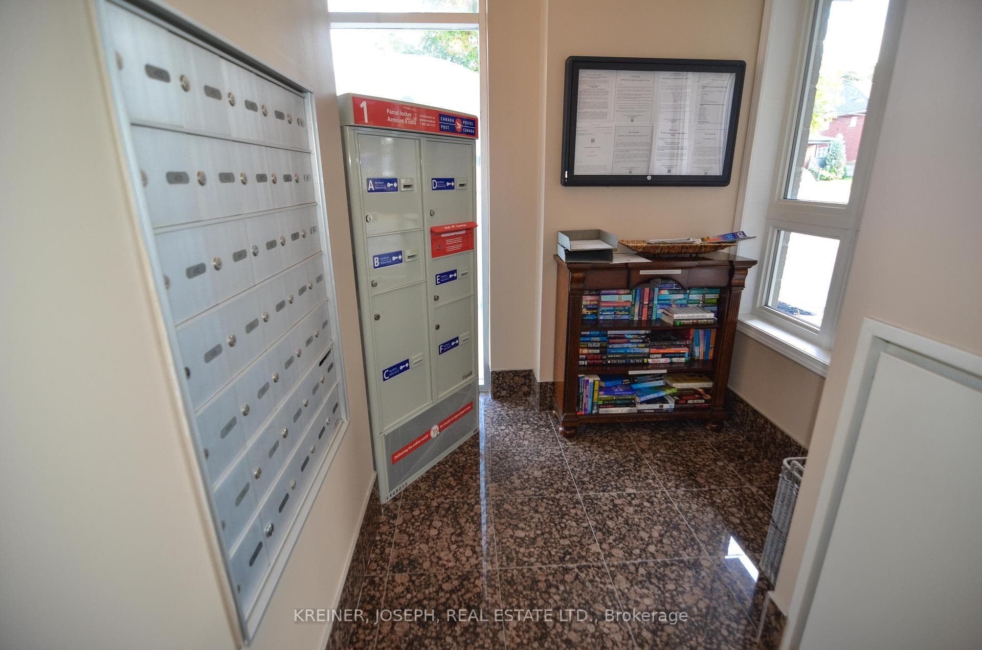 15450 Yonge Street Unit 404 photo 34