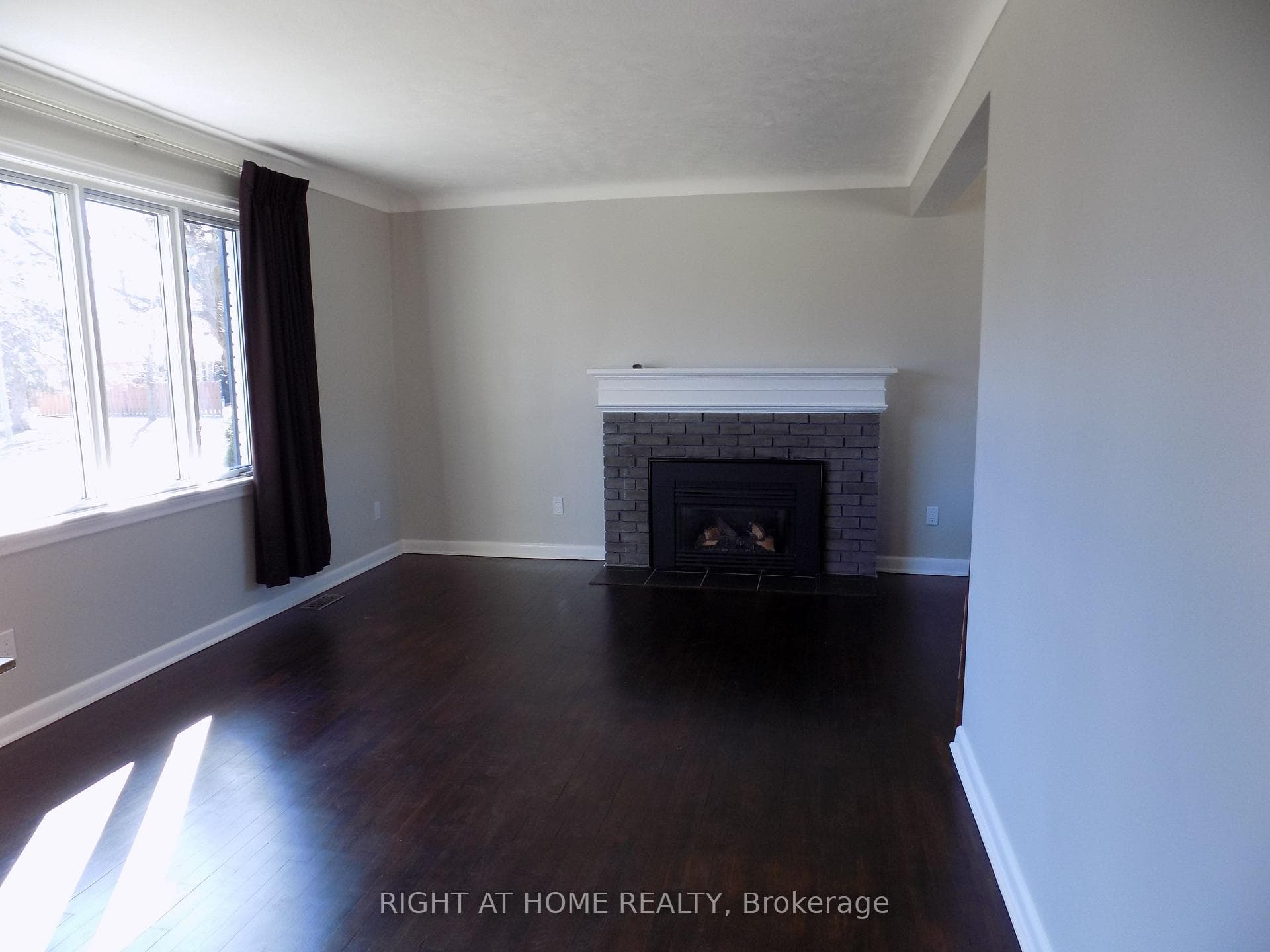 1128 Checkers Road photo 4