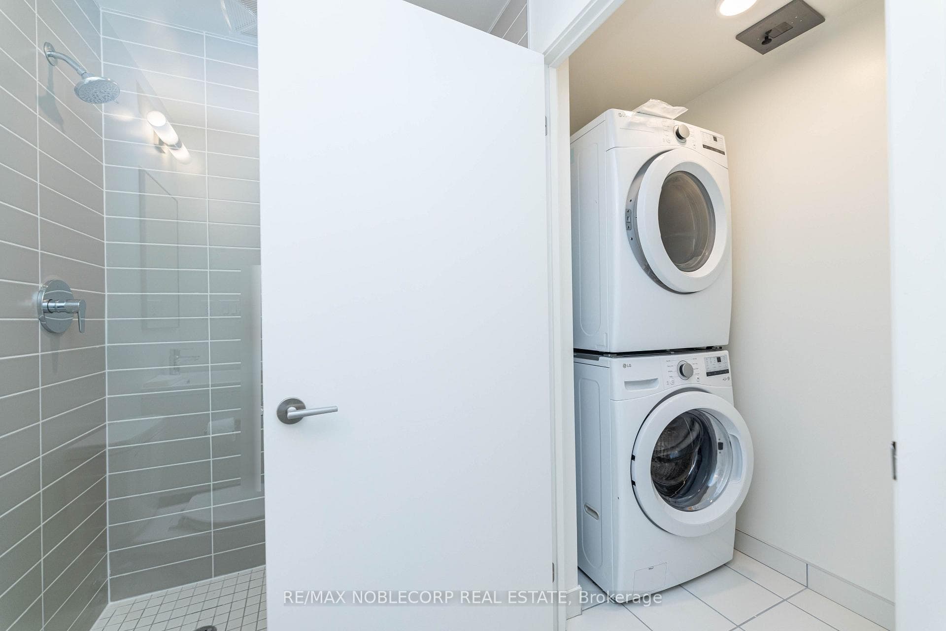 292 Verdale Crossing Unit 805B photo 4
