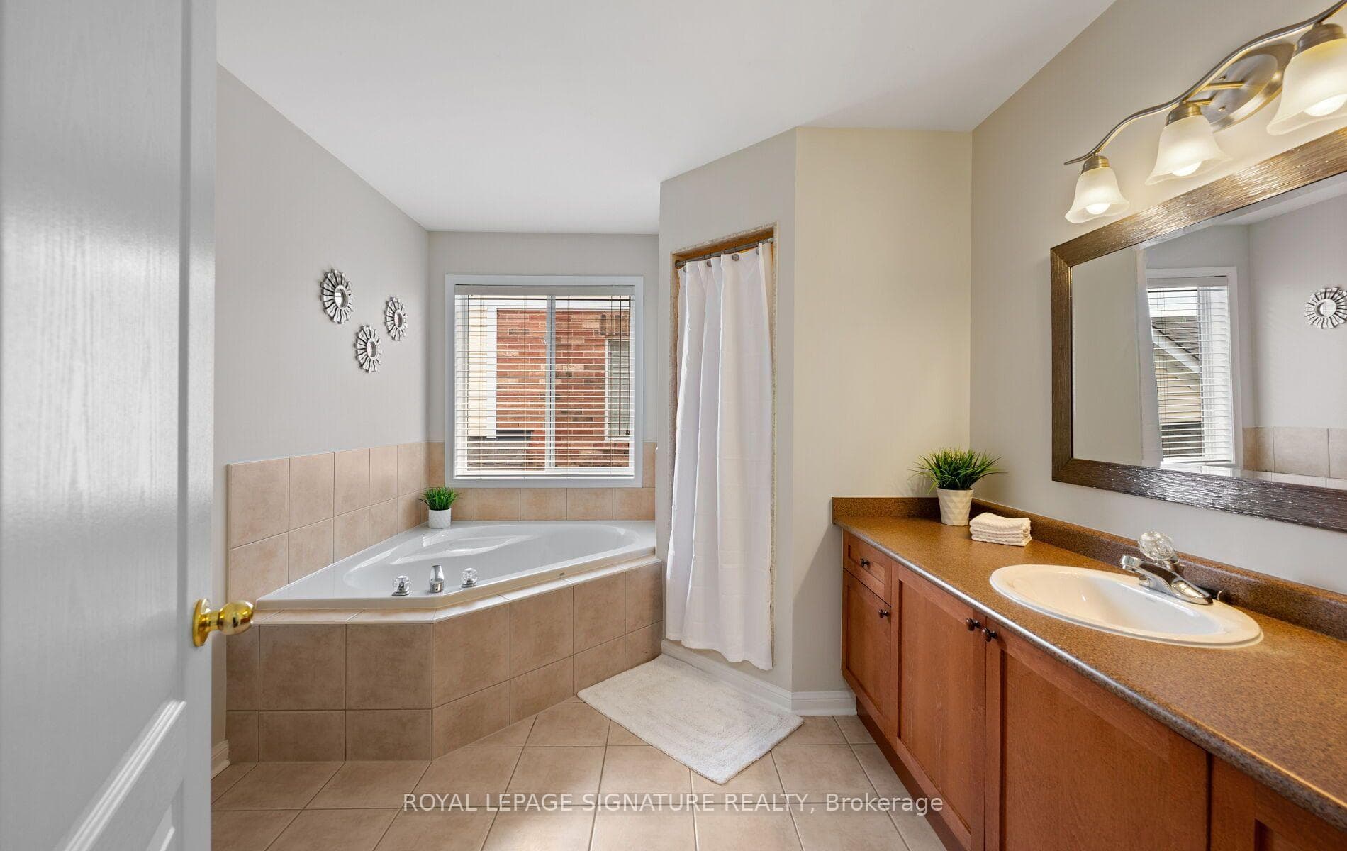 115 Arborglen Drive photo 18