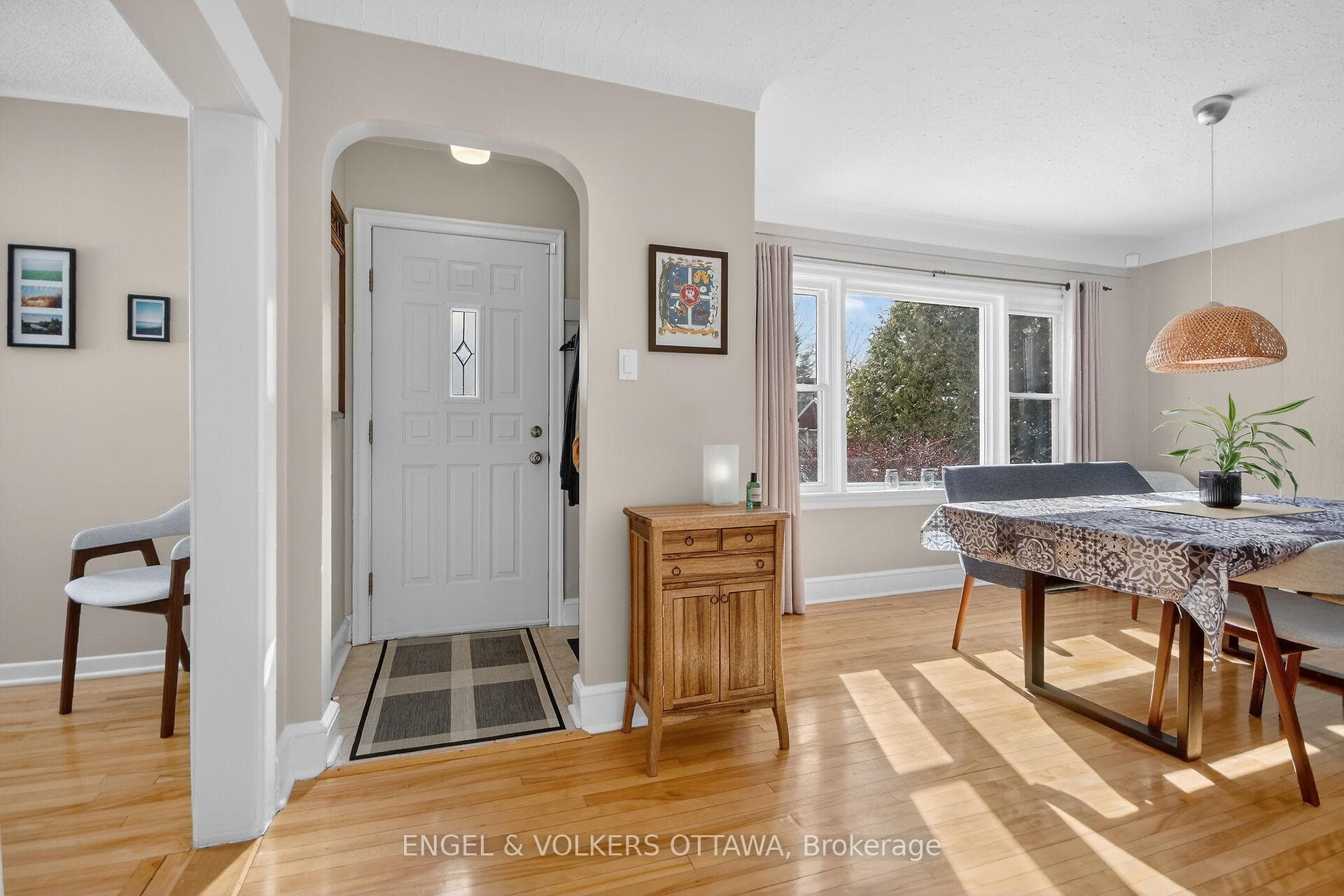 1235 Erie Avenue photo 3