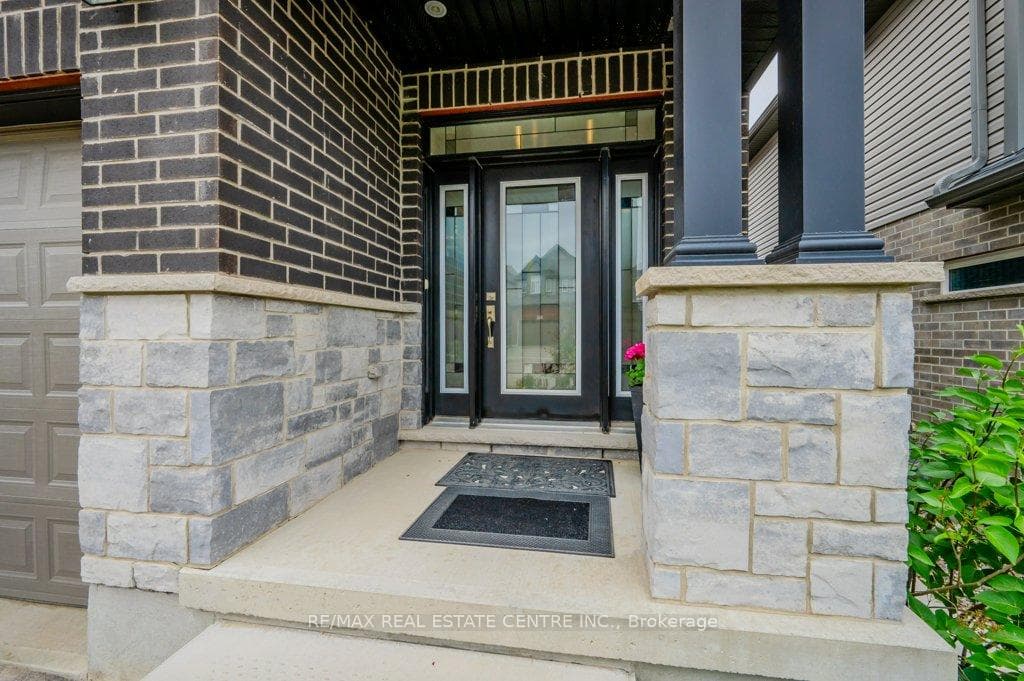 616 Wild Rye Street photo 5