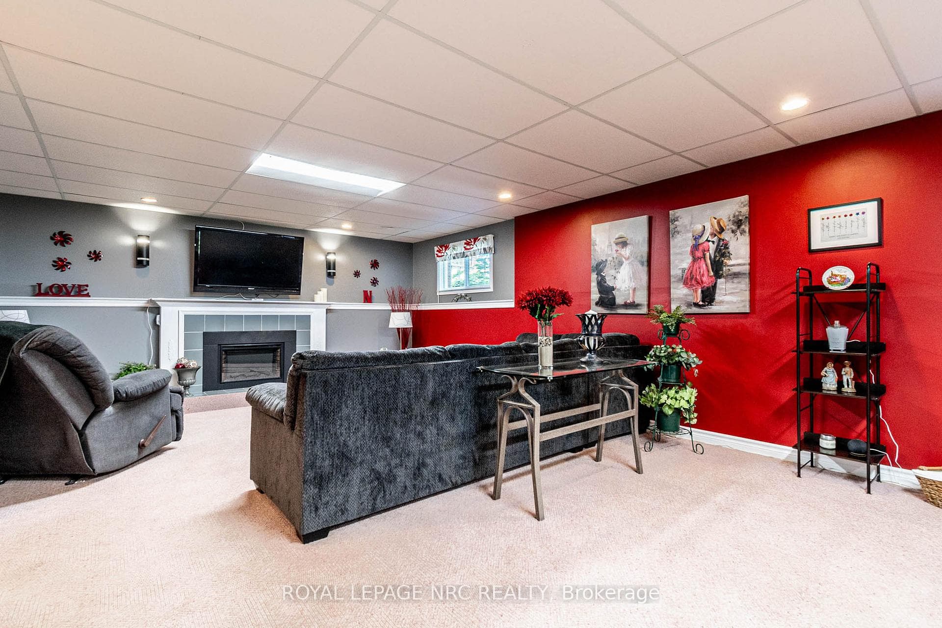 31 Rollins Drive photo 27