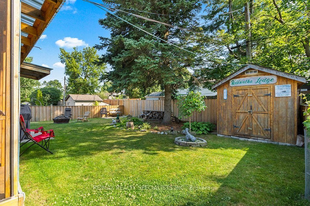 88 Shirley Street photo 35
