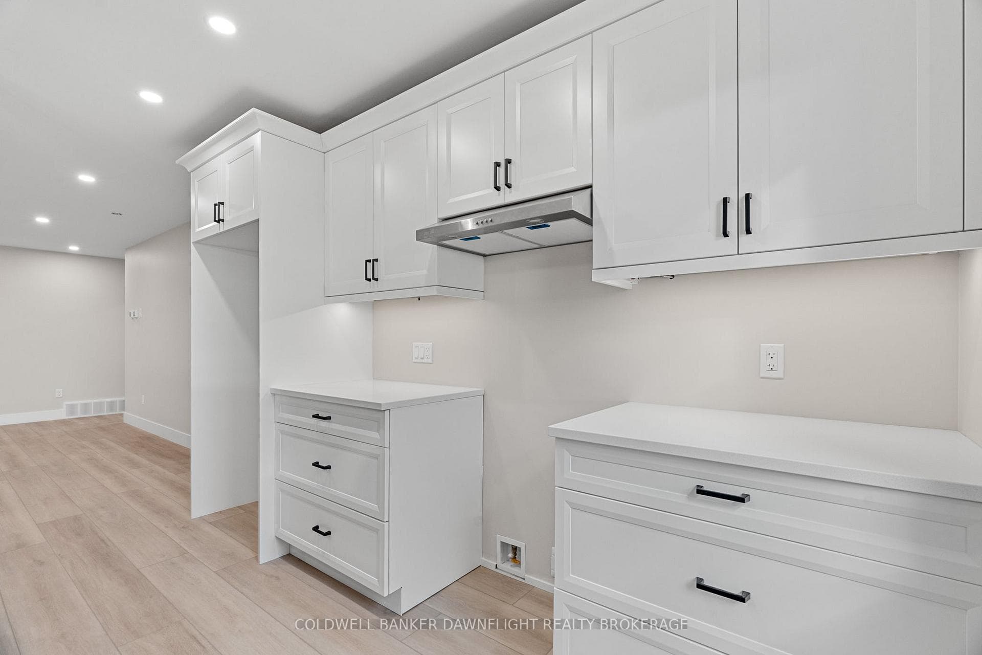 135 Victoria Avenue photo 20